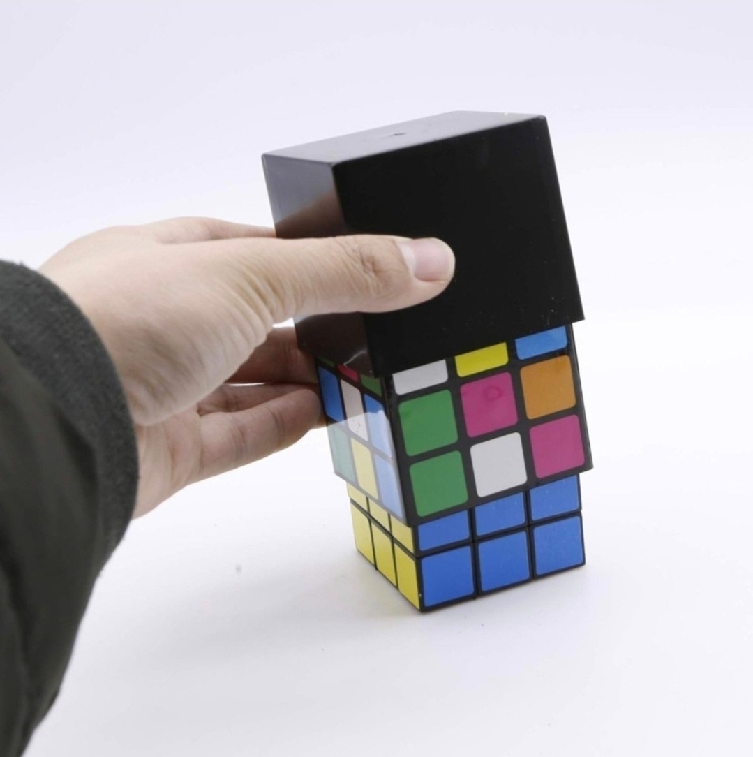 Instant Solve Magic Trick w/ Black Box – Color Changing Sides in a Flash