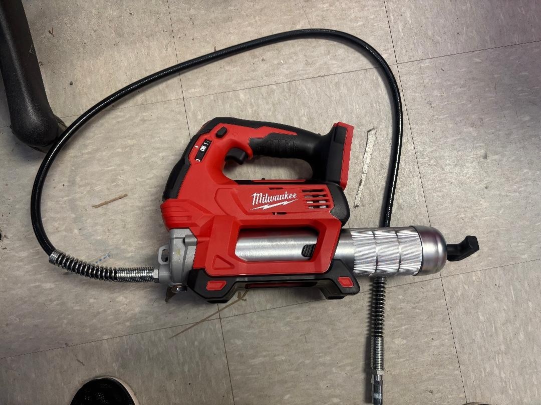 Milwaukee M18 2646-20 18V Cordless 2-Speed Grease Gun - Red