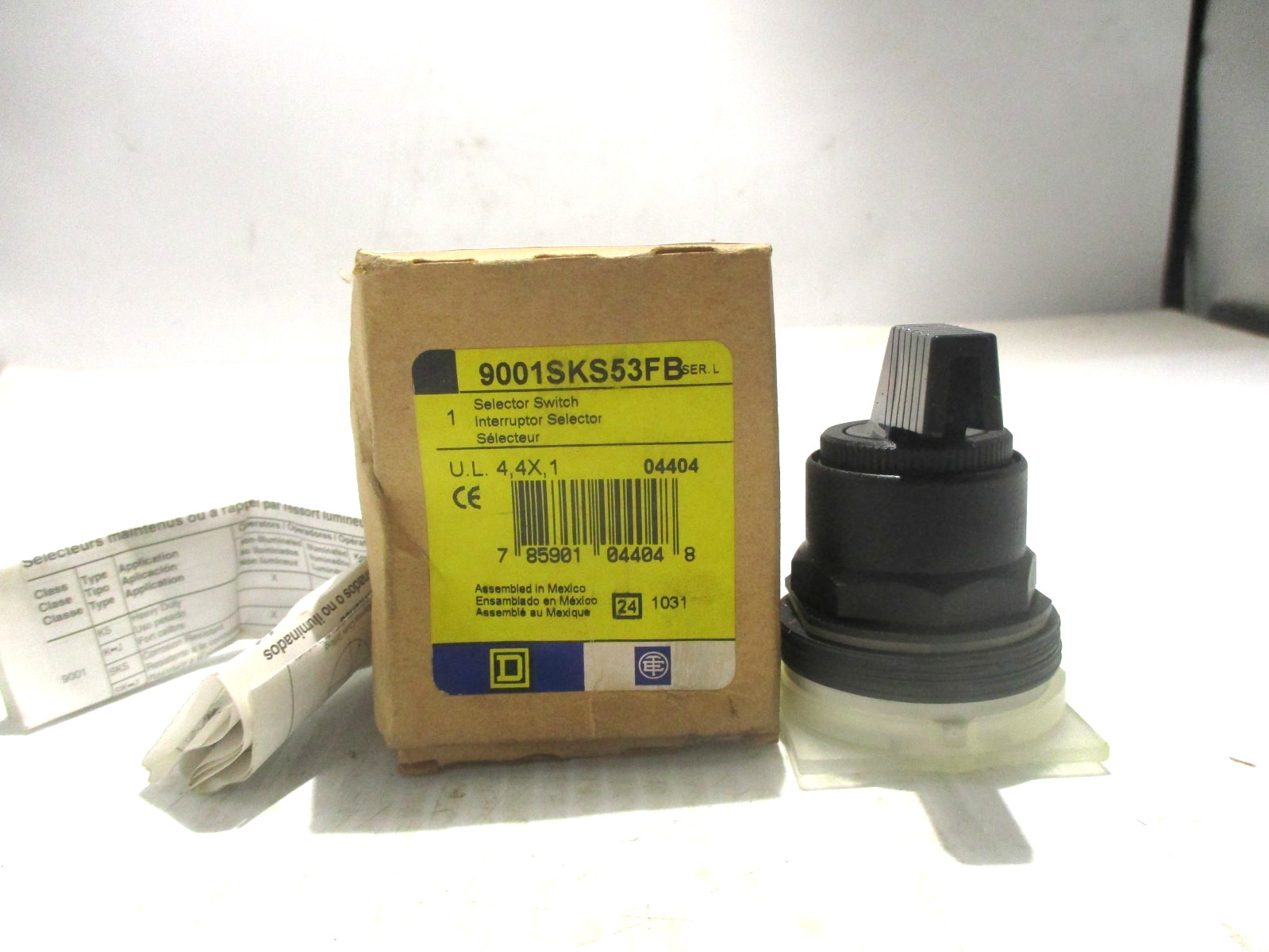 NEW SQUARE D 9001SKS53FB 3 POSITION SELECTOR SWITCH