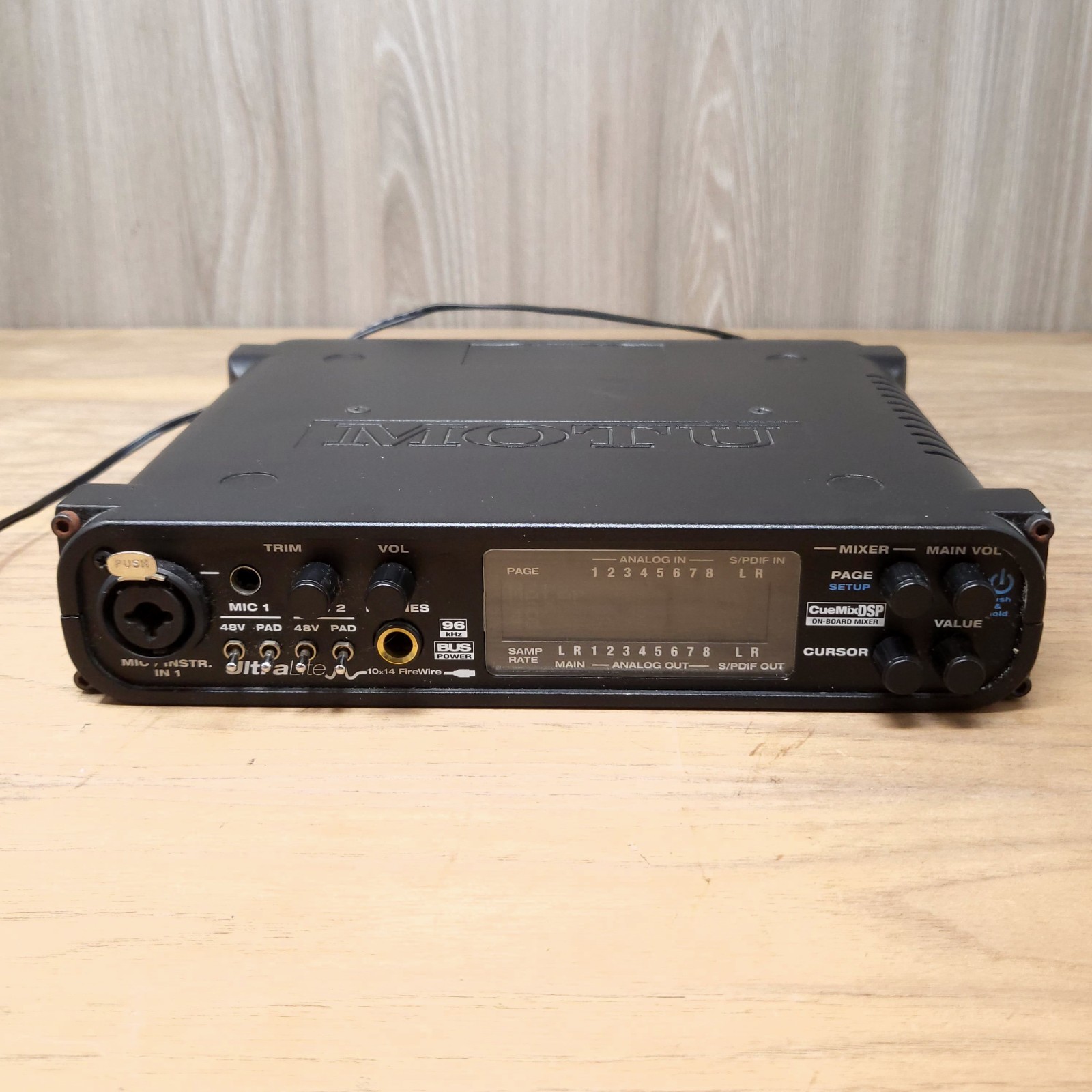 MOTU UltraLite FireWire Audio Interface 24-Bit 96kHz Powers On For Parts Repair