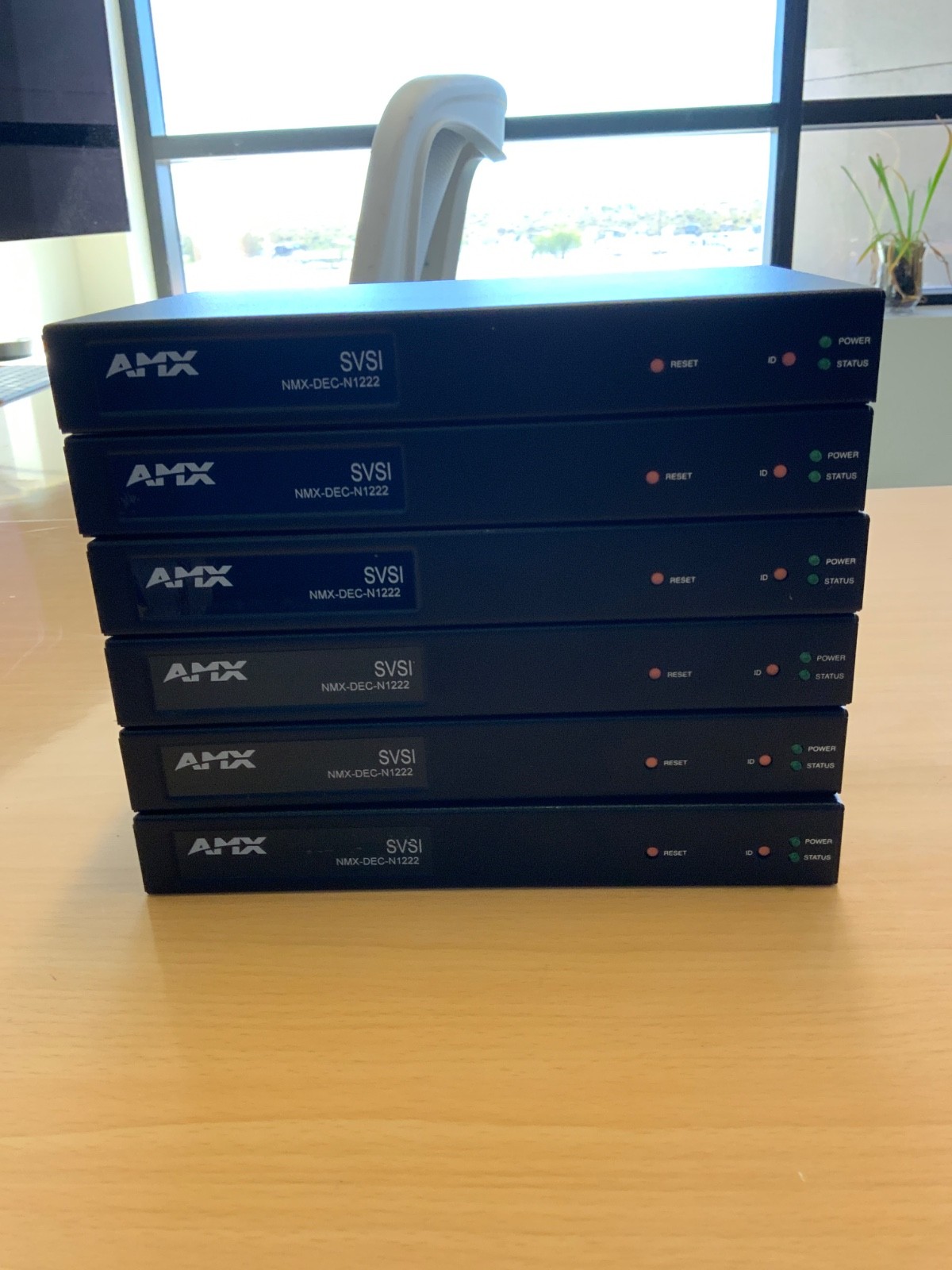 AMX NMX-DEC-N1222 SVSI Stand-Alone Minimal Compression Video Over IP Decoder