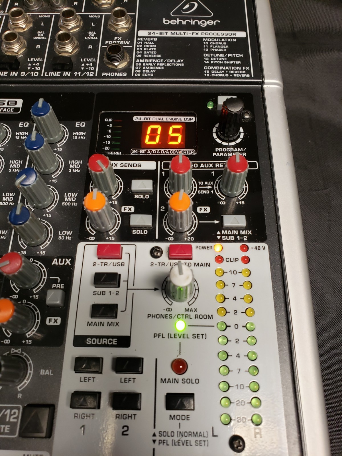 Read Tested Behringer Xenyx X1622USB Multi-FX Processor USB Audio Interface