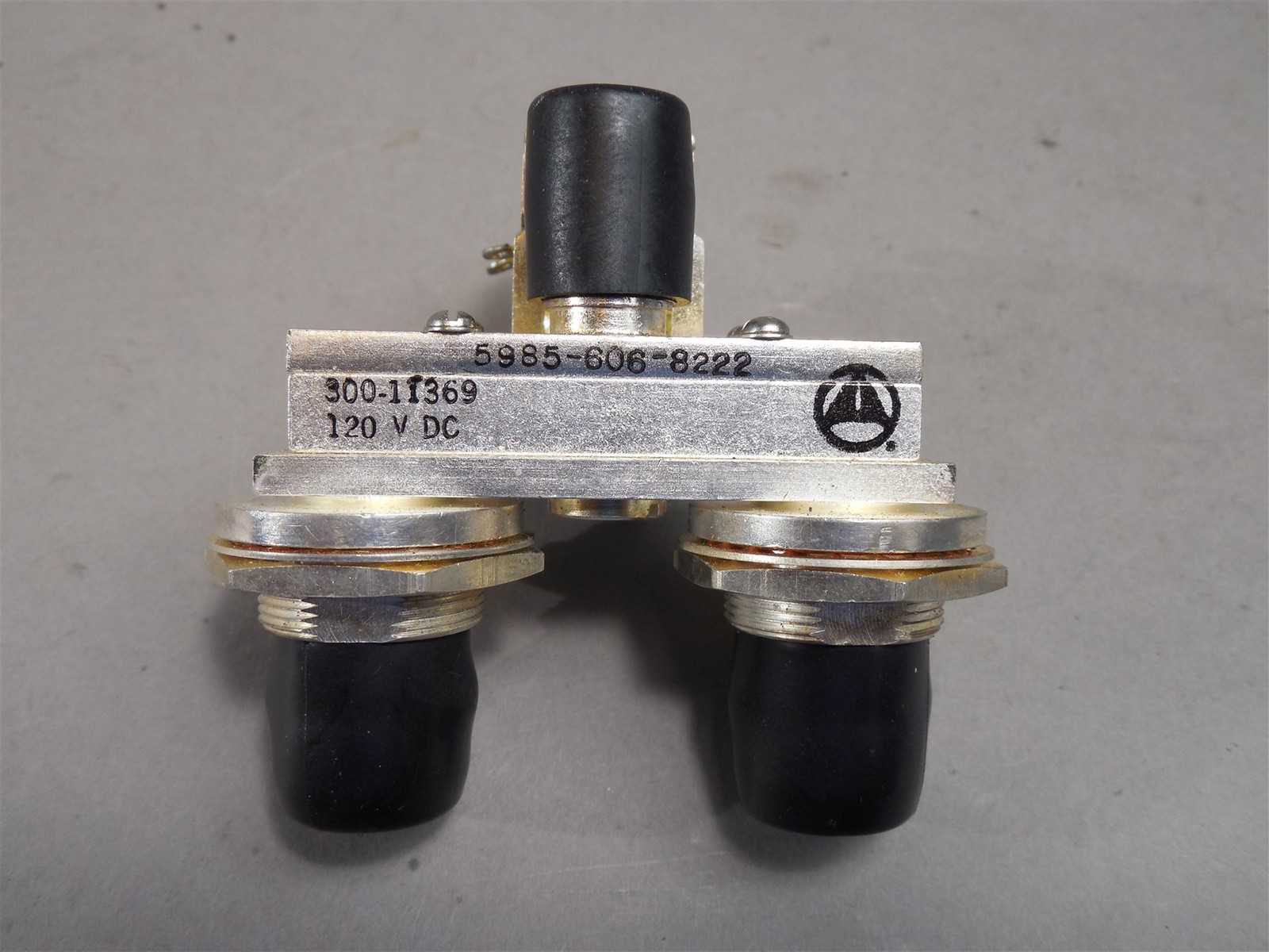 NOS - Amphenol 300-11369 Electromagnetic Relay 120 VDC - NSN: 5985-00-606-8222