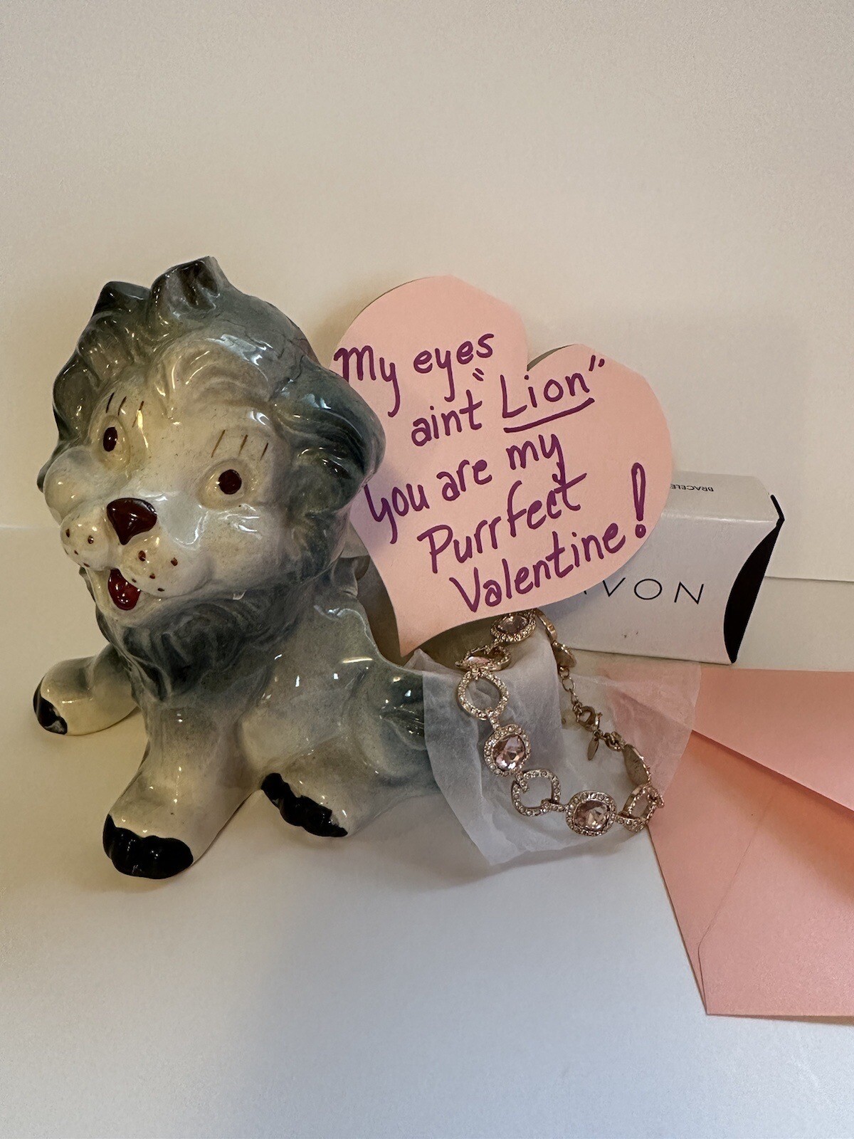 Vintage Sweet Baby Leo Lion Planter And ✨Pink AVON Bracelet,  Gift Set W/ Card💖