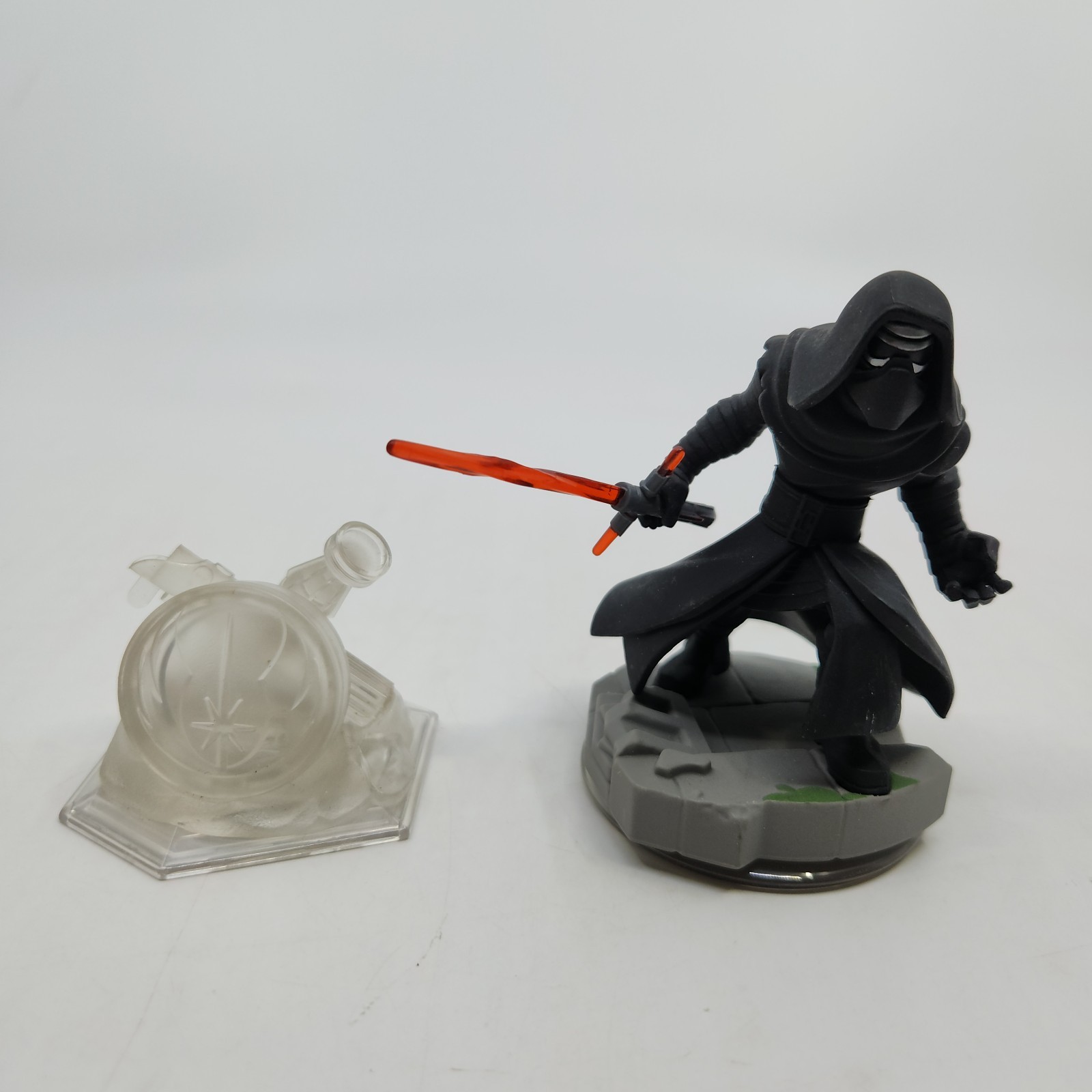Disney Infinity 3.0 Star Wars Twilight Of The Republic Crystal Kylo Ren Figure