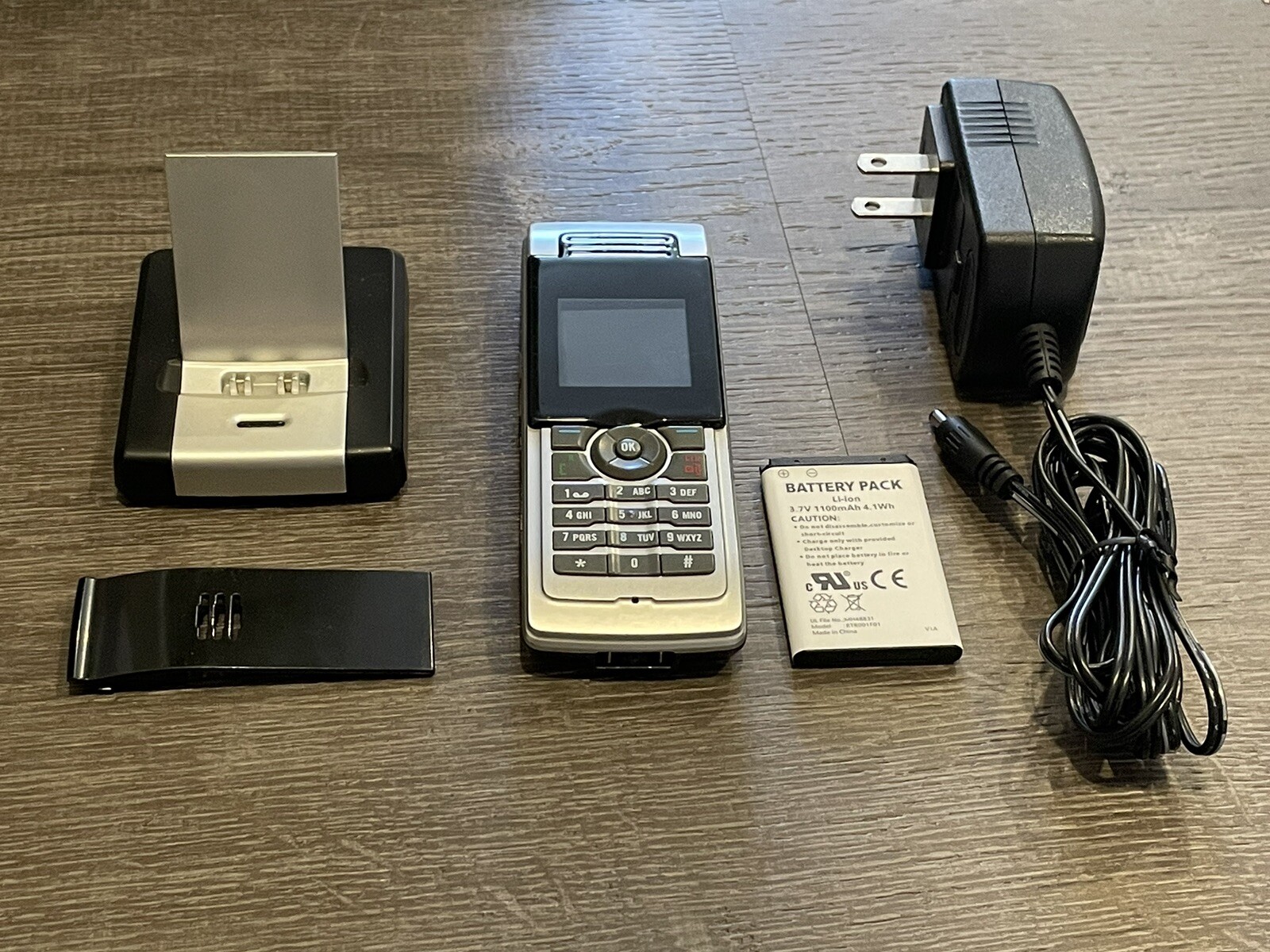 MITEL 5610 - BASE, CHARGING CRADLE, BATTERY AND POWER SUPPLY 51301100
