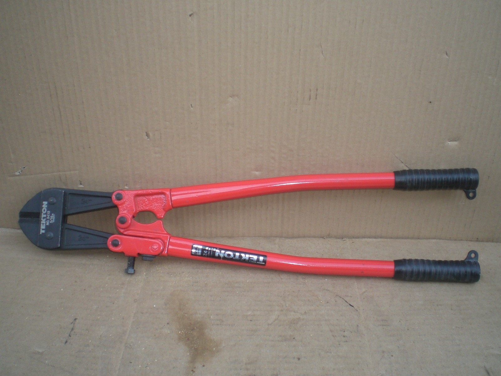 Tekton 24" bolt cutters 5/16 capacity