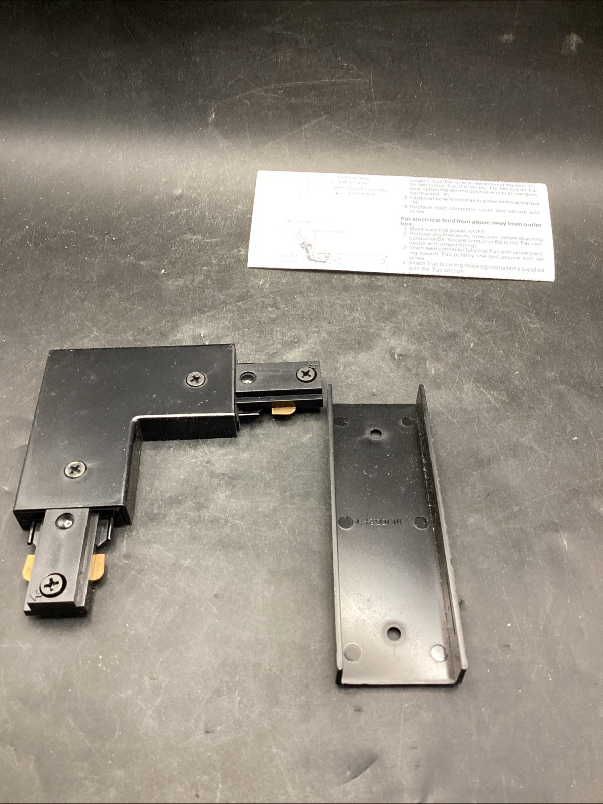 VECTOR BY JUNO ADJUSTABLE CONNECTOR IN #: V2024BL