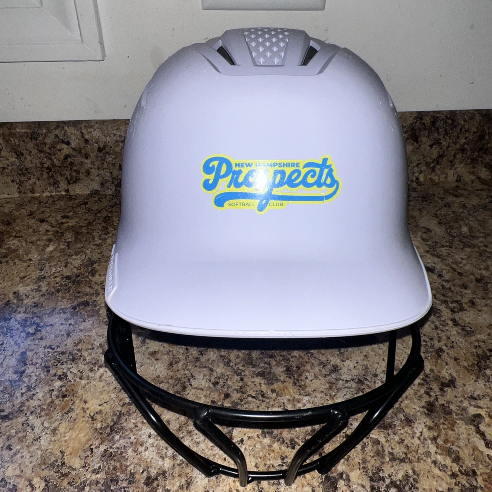EvoShield XVT 2.0 Matte White Softball Batting Helmet Size medium large
