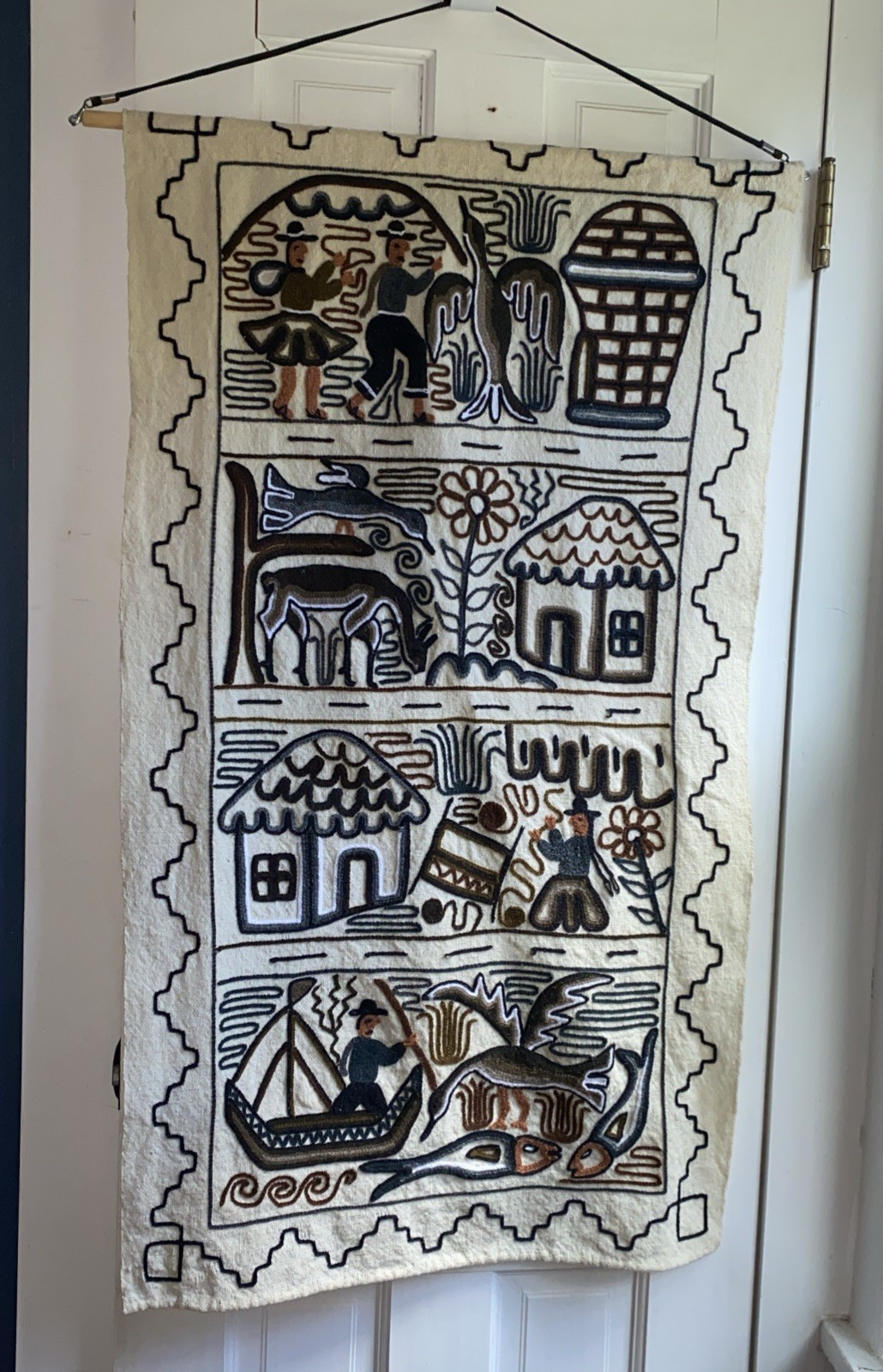 Vtg Peruvian Crewel Embroidery Tapestry Wall Hanging Aztec Folk Art 40”x 21.5 ”
