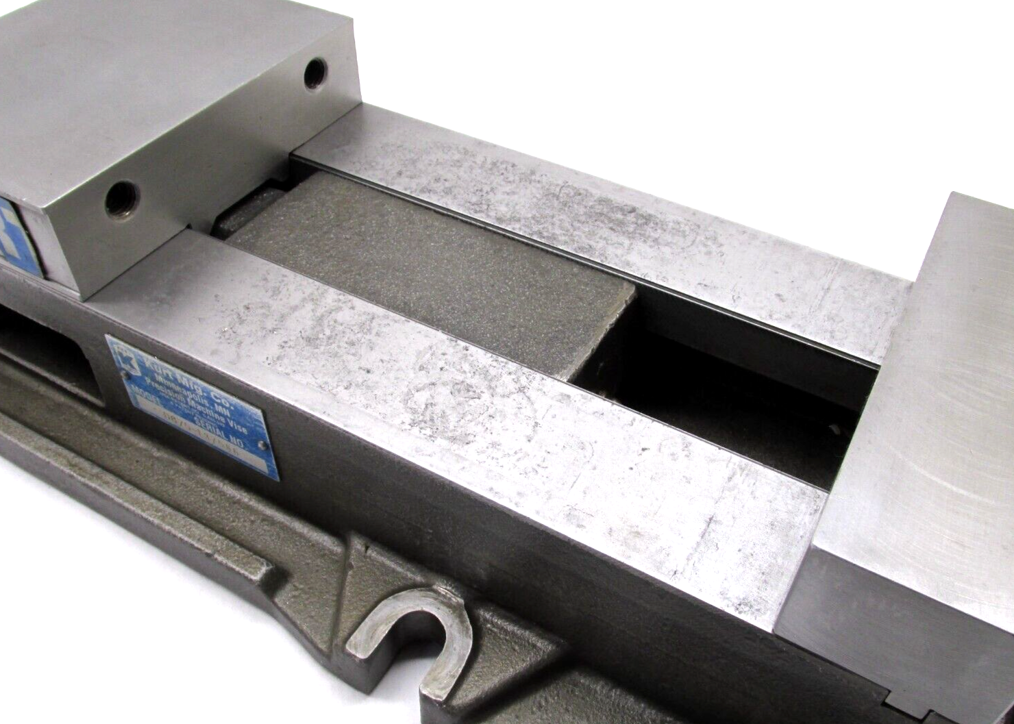 KURT ANGLOCK 6" MILLING MACHINE VISE - #D675