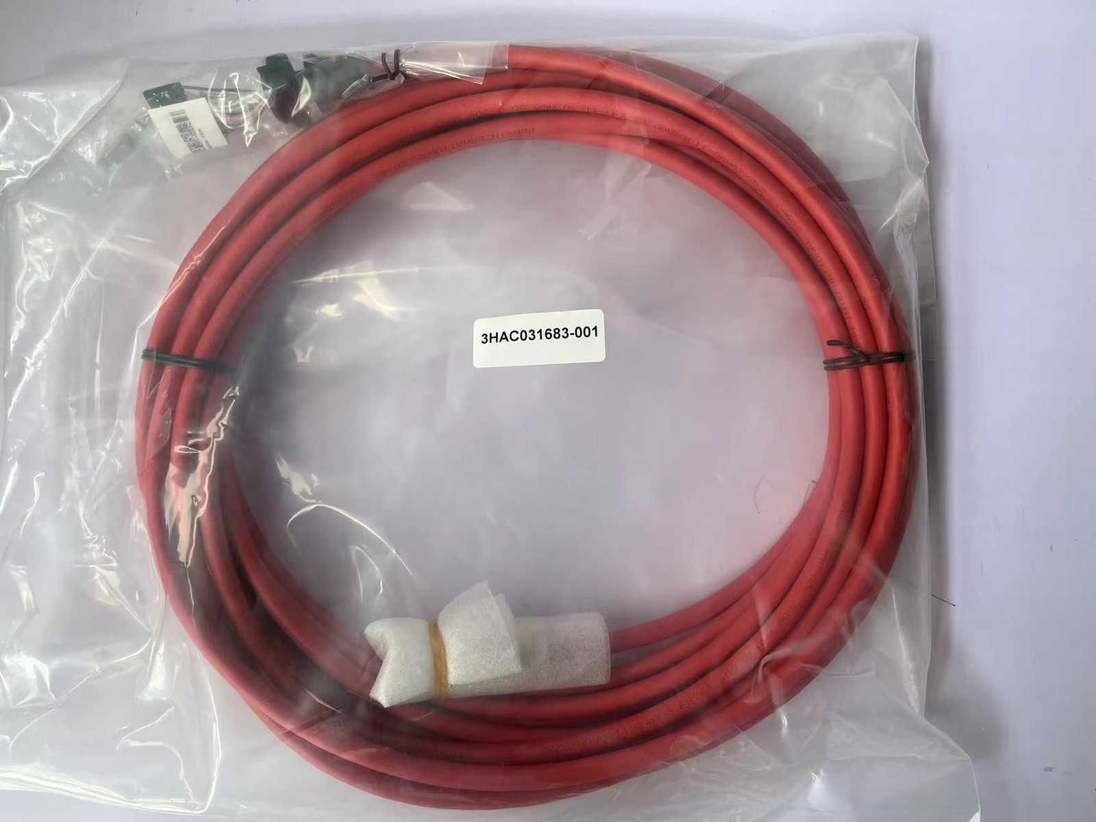 1PC 3HAC031683-001 Cable With Connector 10m For ABB DSQC679 IRC5 Teach Pendant