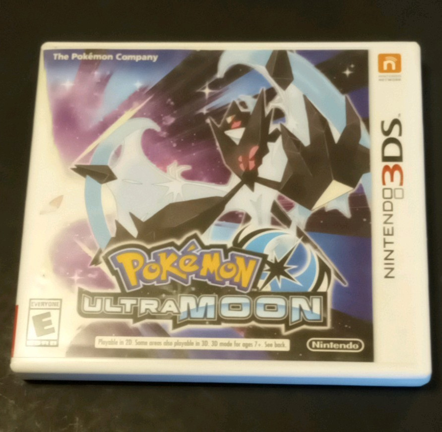 Nintendo Pokémon Ultra Moon 3DS Case w/ Cover Art & Insert