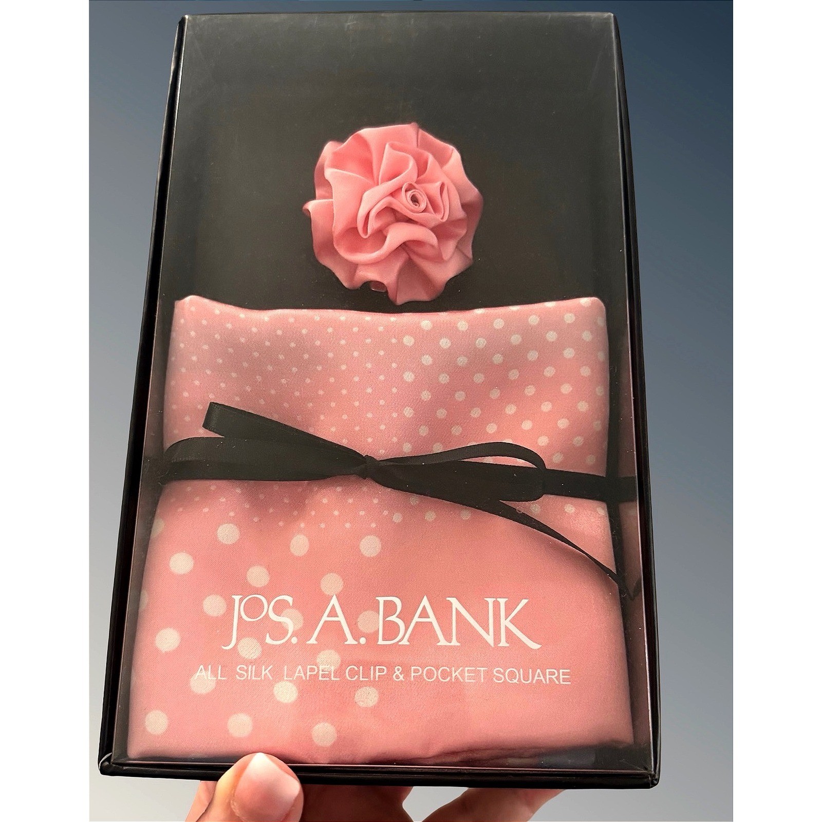 Jos A Bank Mens Pink Polka Dot 100% Silk Pocket Square and Lapel Clip Set prom