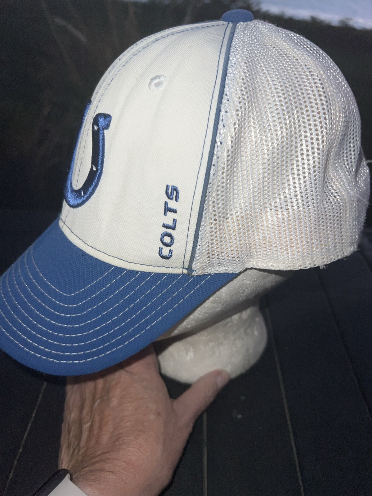Indianapolis Colts White Hat Cap w Blue Horseshoe, White Mesh Worn Inside