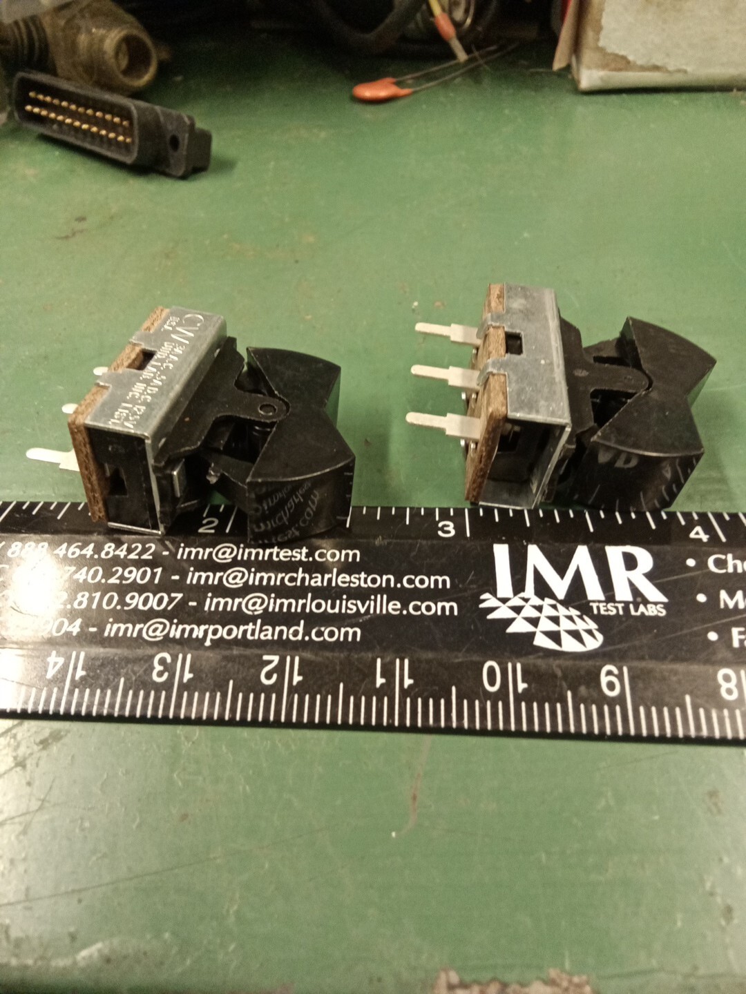CW USA SPDT SWITCH Rocker 3a 125v Through hole Lot of 2