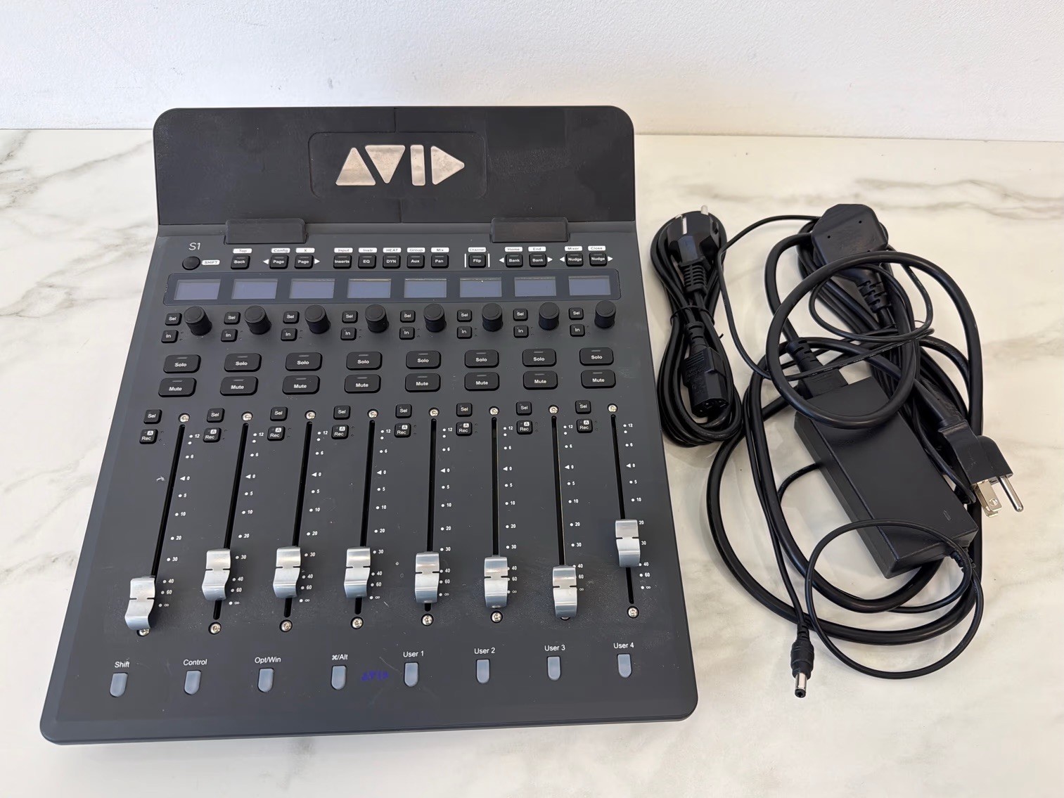 AVID S1 COMPACT 8-FADER CONTROL SURFACE-GOOD CONDITION!!!!