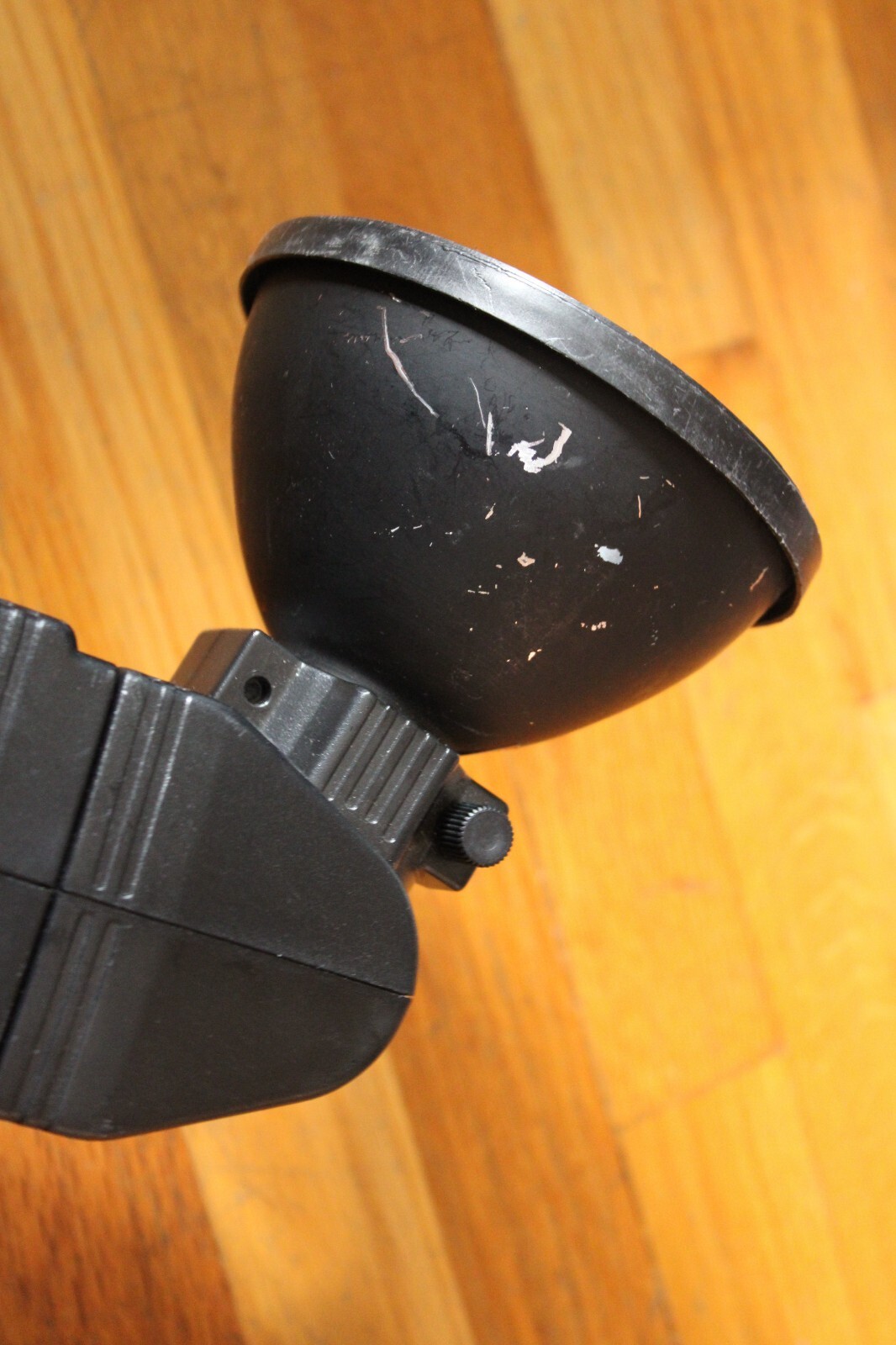 Quantum Instruments Qflash T2 Handle Mount Flash Strobe - Battery - Untested