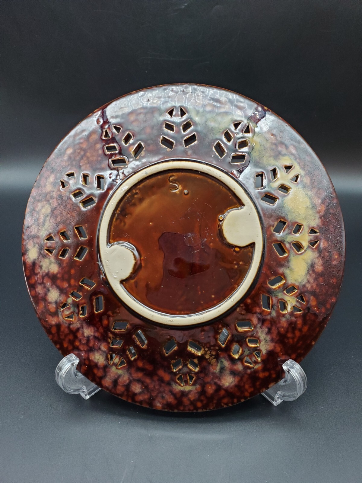 Ceramic Candle Plate with Leaf Cut-outs