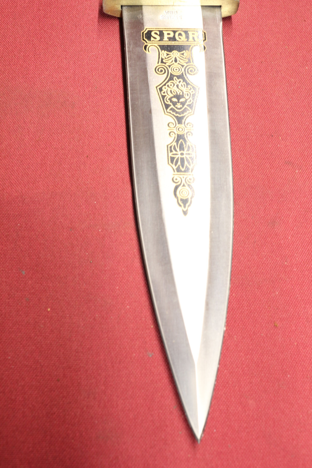ROMAN GLADIATOR DAGGER KNIFE & SHEATH New in Box
