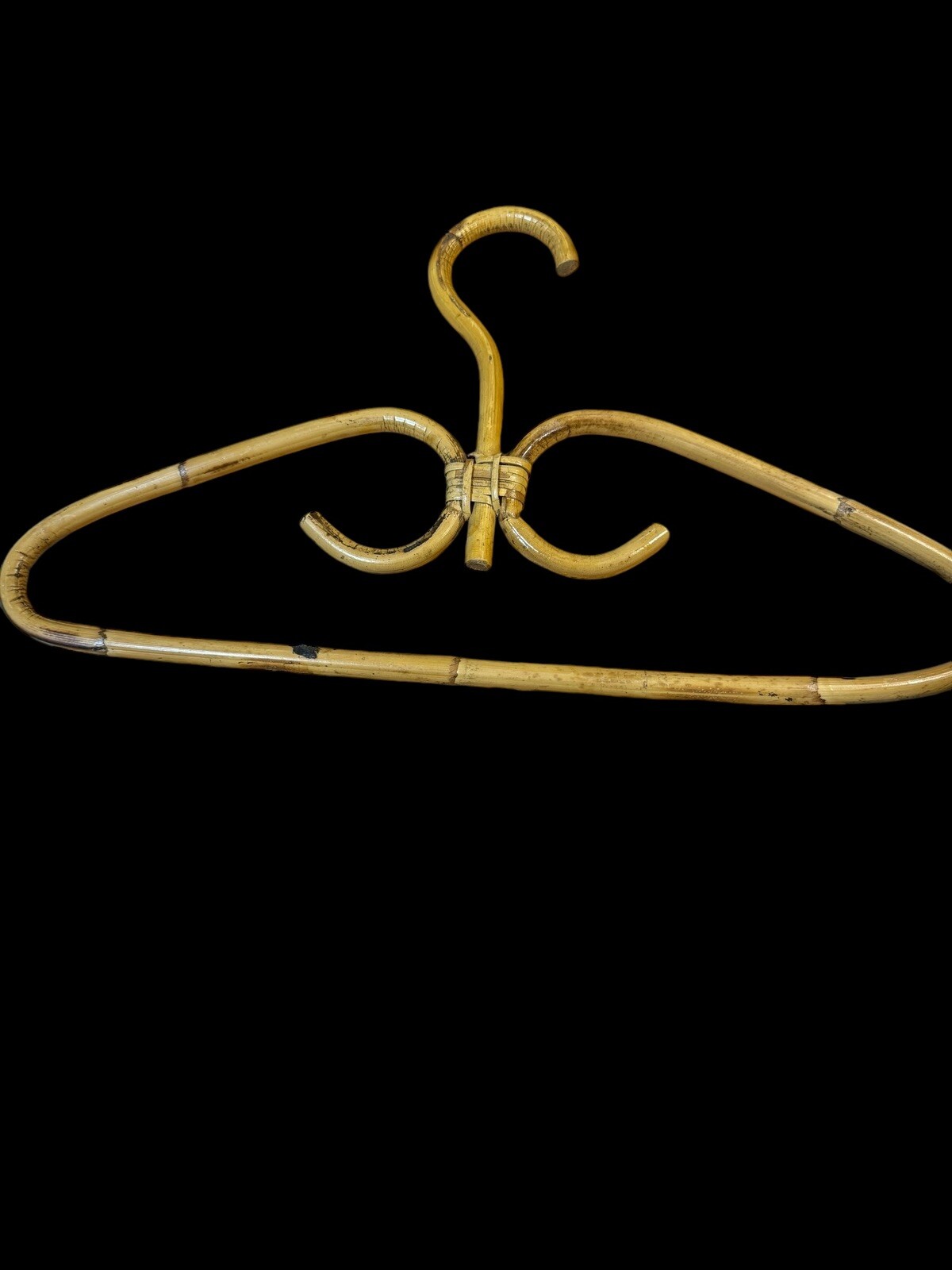 Vintage Single Bent Rattan Boho Garment Hanger 17” L  10” T EUC