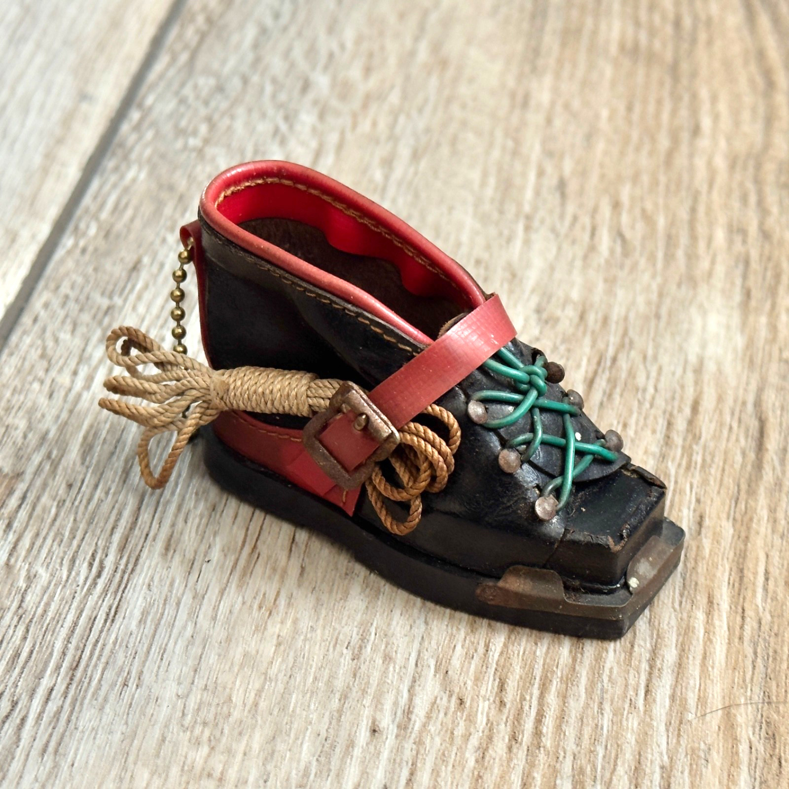 Vintage Innsbruck Hiking Boot Souvenir Keychain