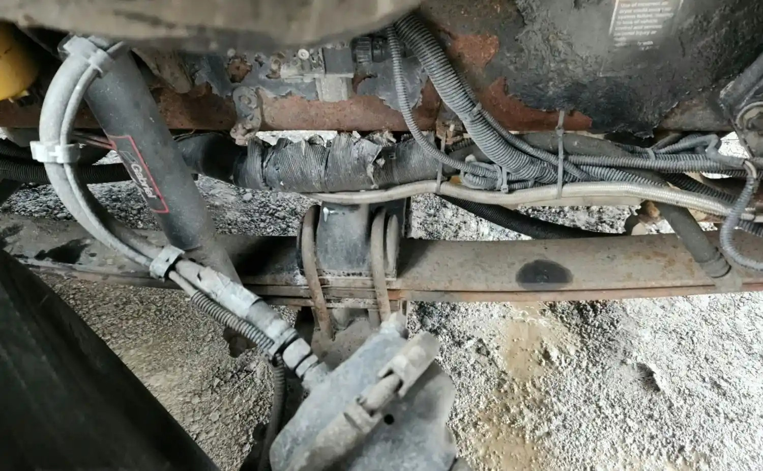 (Used) 2006 Kenworth T600, FRONT LEAF SPRINGS Front Leaf & Springs  P-66679