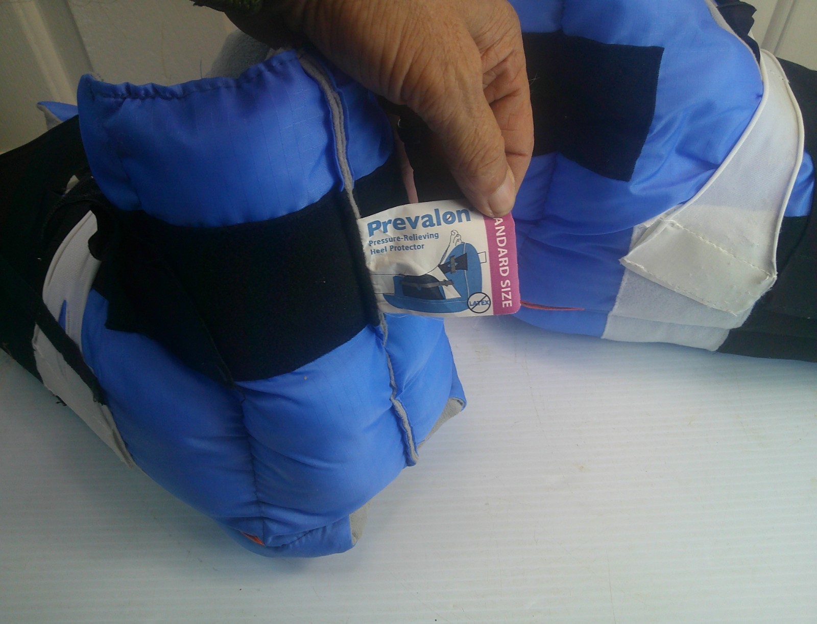 Stryker Prevalon Heel Protector Single-Sage Products USA set