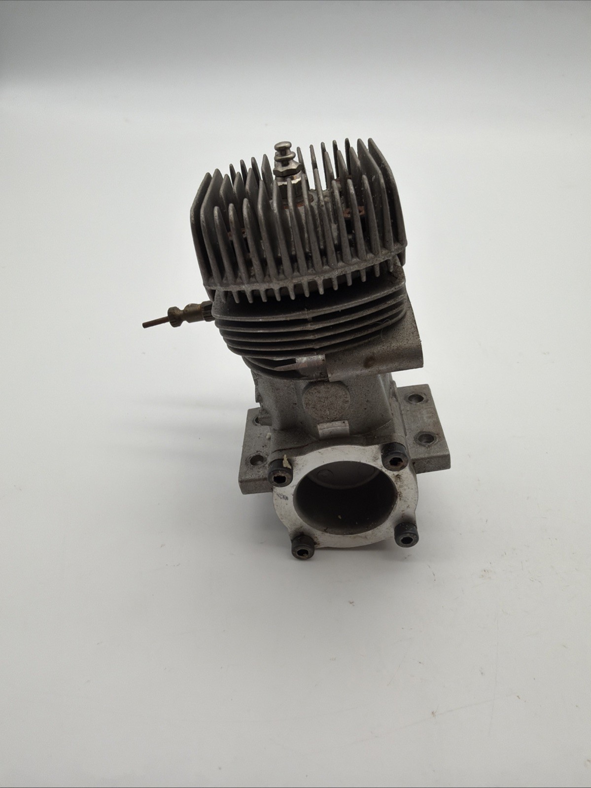 SuperTigre G90 Ring R/c Engine W/Muffler M16