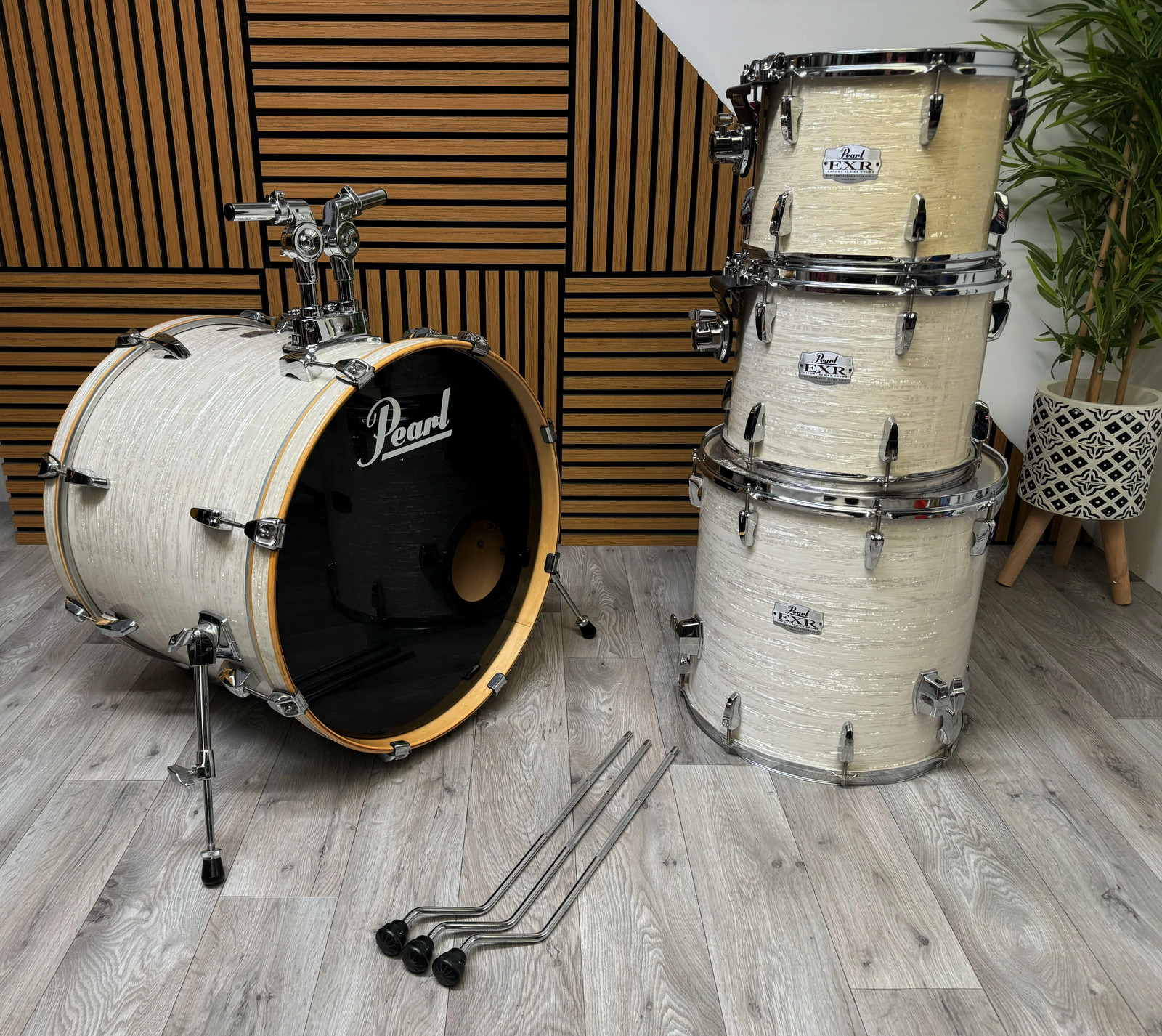 Pearl Export EXR Drum Kit 4-Piece Shell Pack / 22" 16" 13" 12" #VW