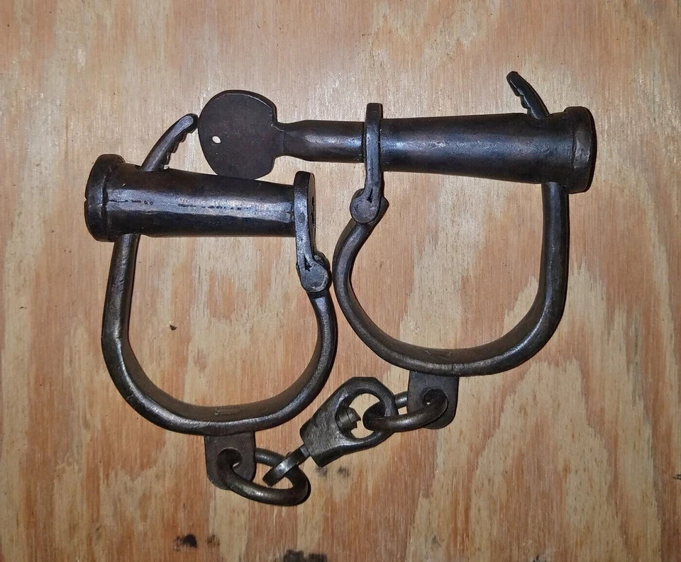 Vintage Alcatraz San Francisco California Working Cast Iron Handcuffs & Key