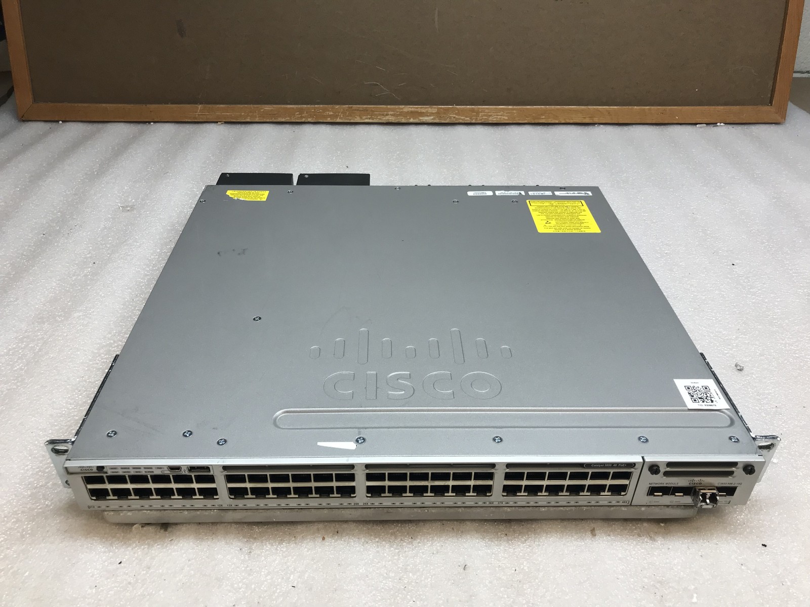 Cisco Catalyst 3850 48Port PoE+ WS-C3850-48F-L V07 C3850-NM-2-10G No Power Cable