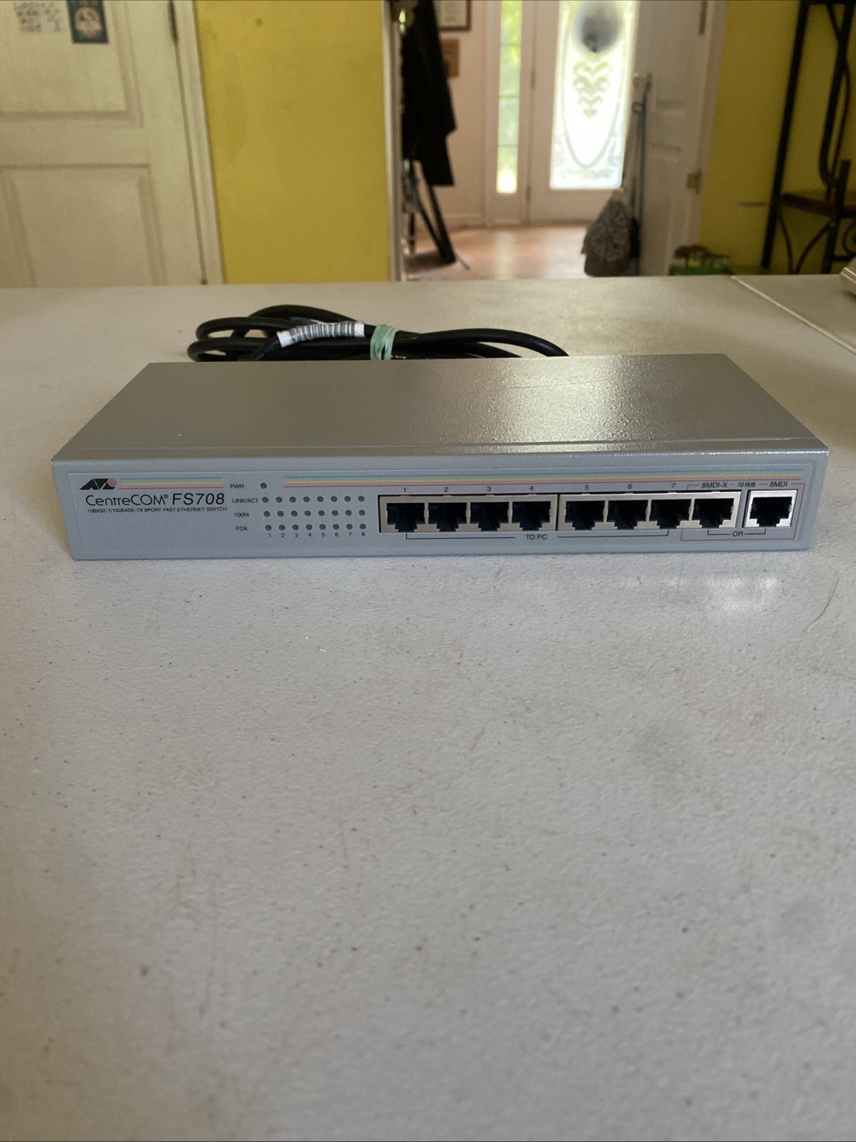 Allied Telesyn International CentreCOM FS708 Ethernet Switch