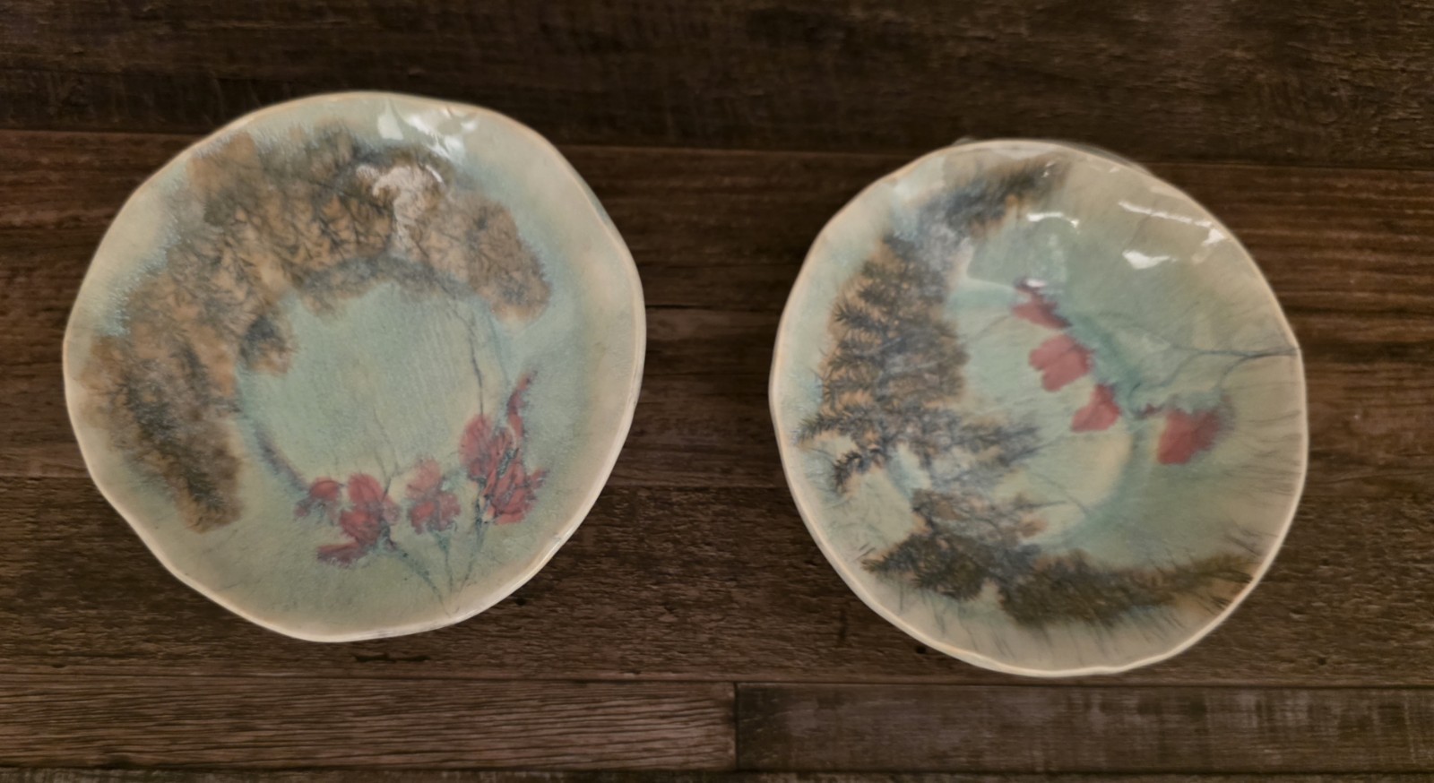 2 Pieces Of Unique Botanical Look Pottery Dishes