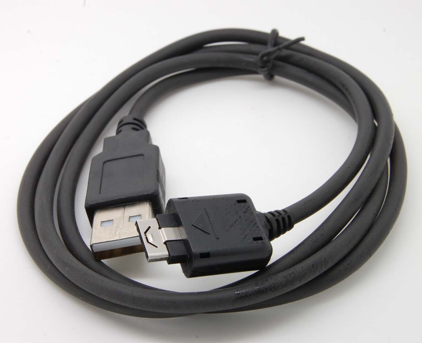 USB Battery Charger& Data Sync Cable for LG GT365 Neon cu720 Shine cu915 cu920
