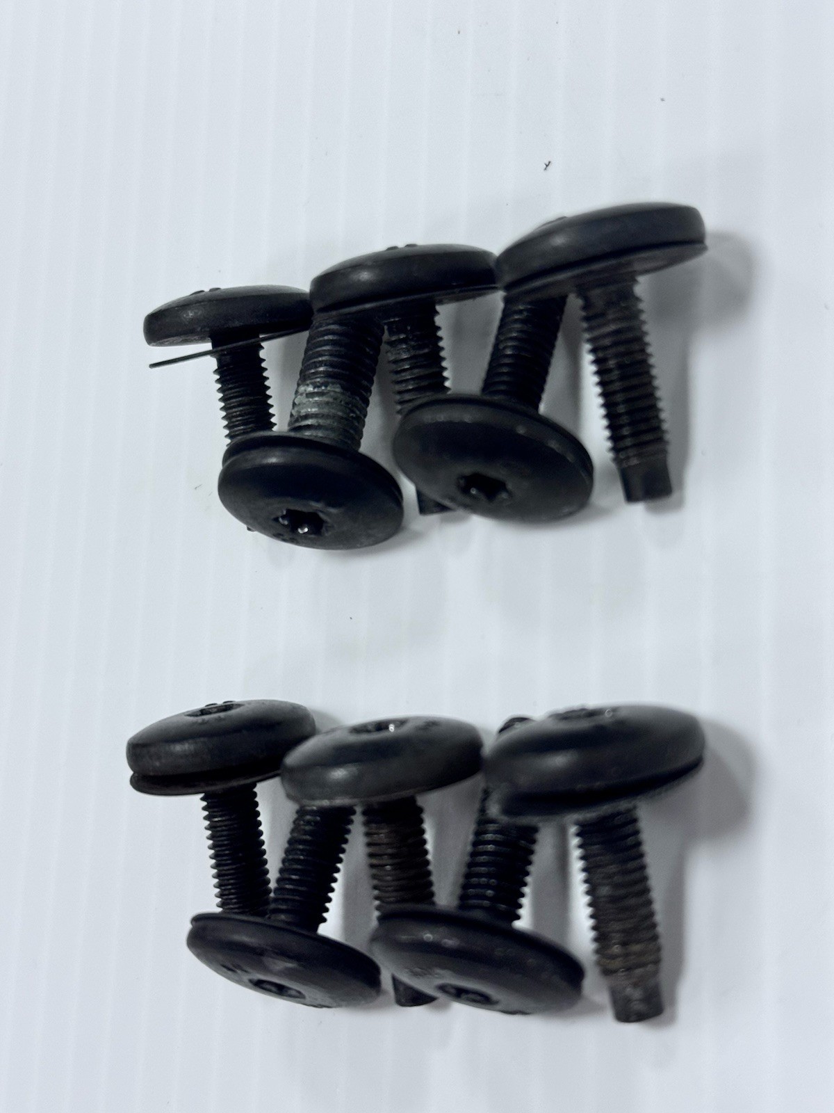 🚘 (10) BMW E90 E91 E65 E66 E60 M5 E63 M6 E64 750i headlight radiator screw bolt