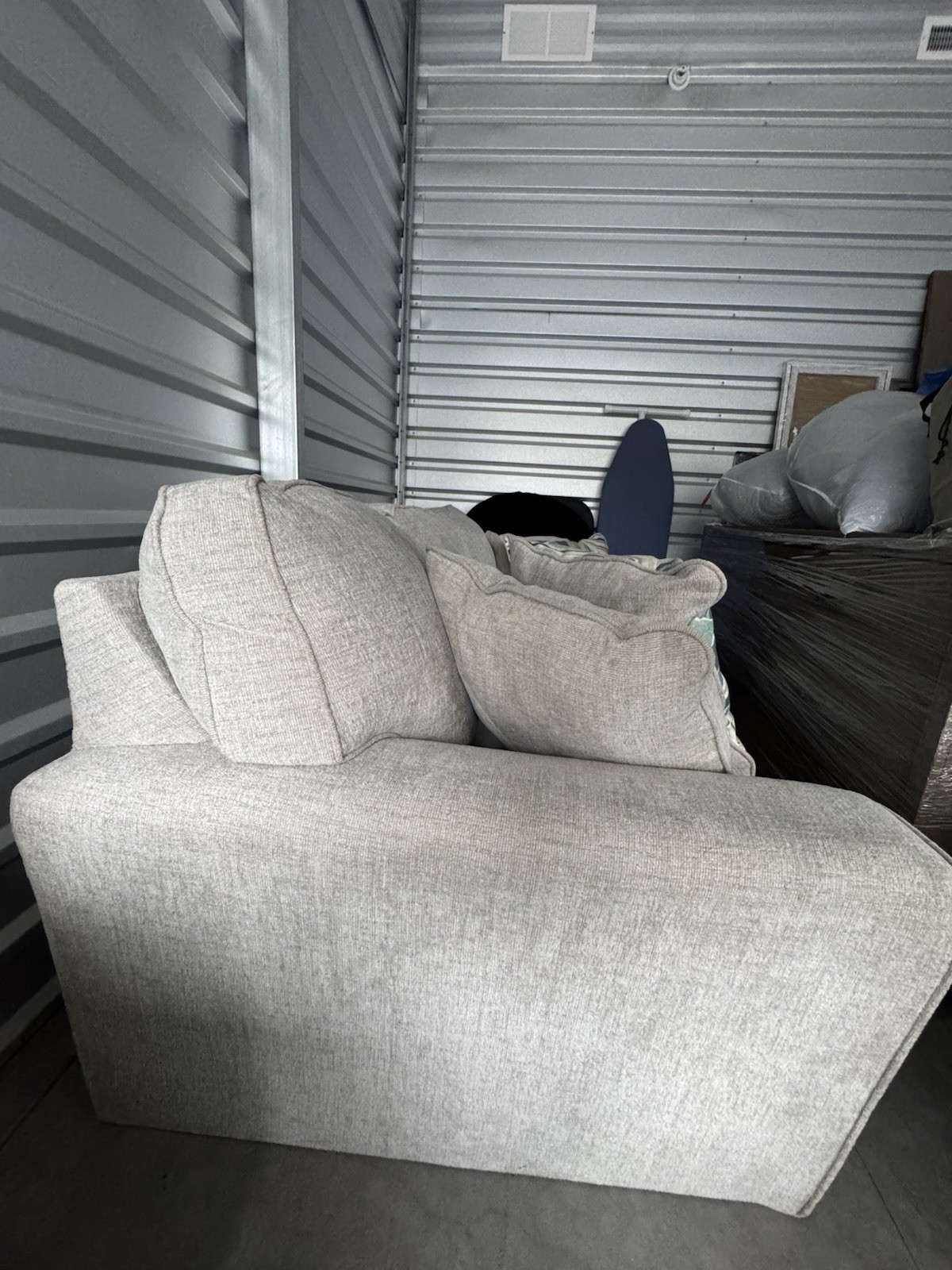 Cashton Sofa- Ice Color