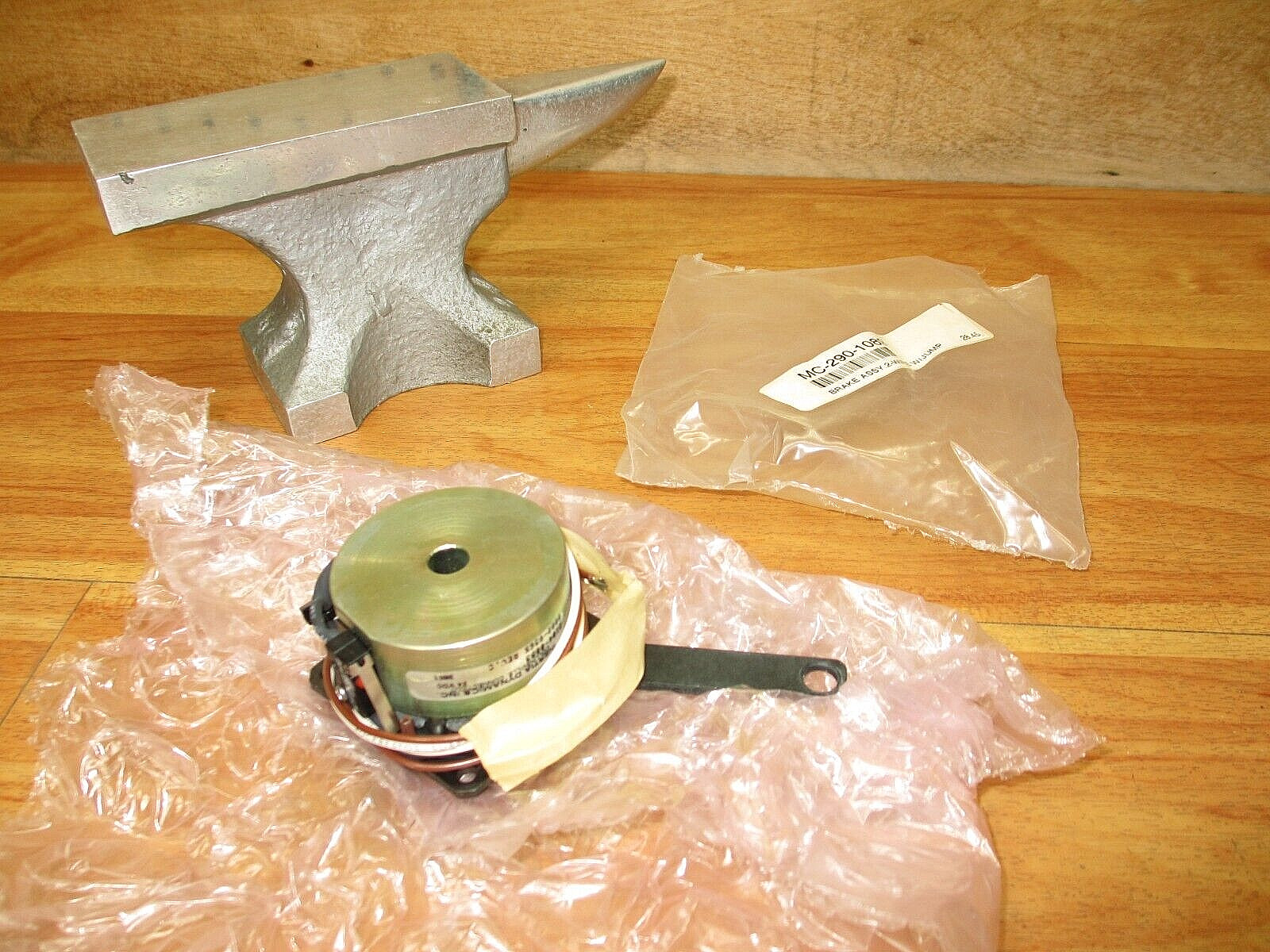 Inertial Dynamics 2104-0083 *NEW* Motor Brake Assembly 24VDC 0002-9365