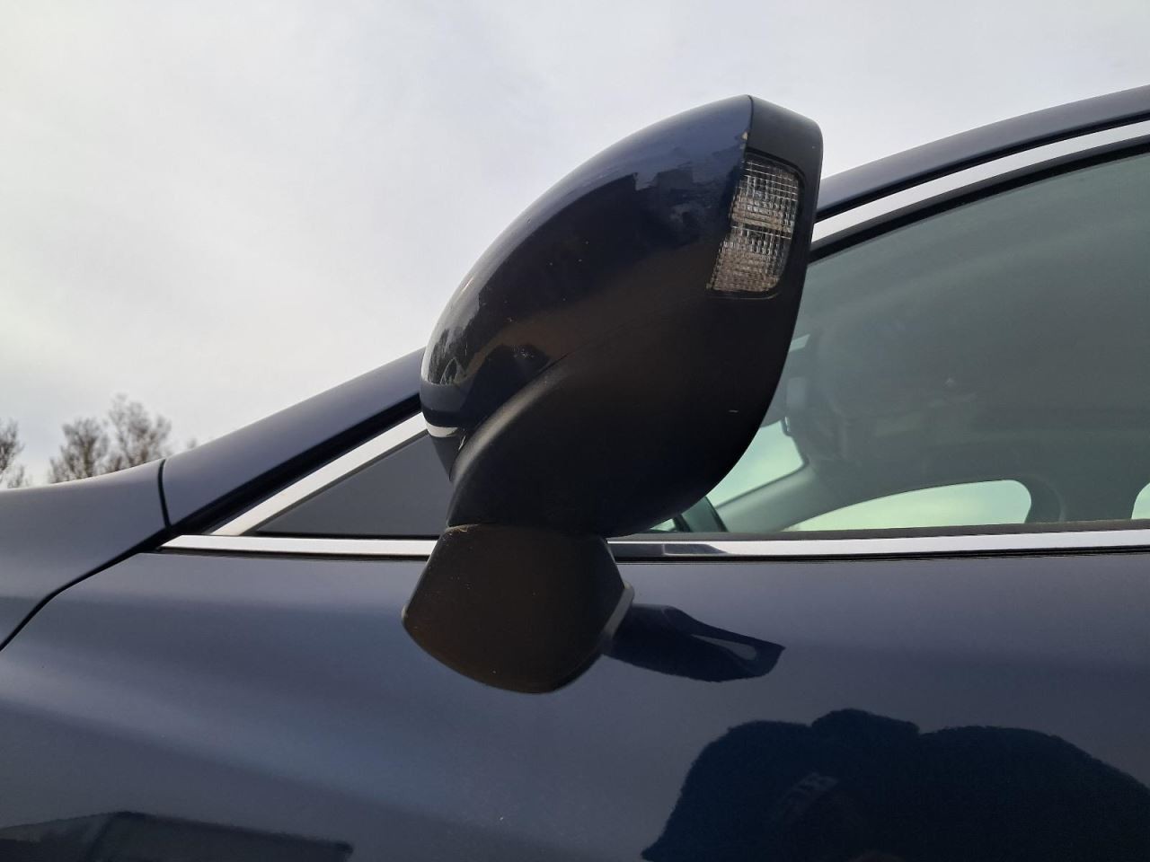 6 2015 Glove Box 4877197