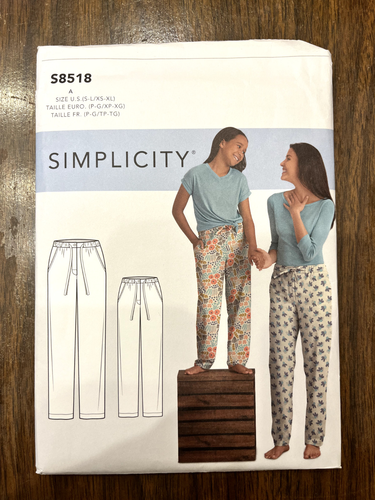 Simplicity S8518 Girls' & Misses' Slim Fit Lounge Pants - New & Uncut