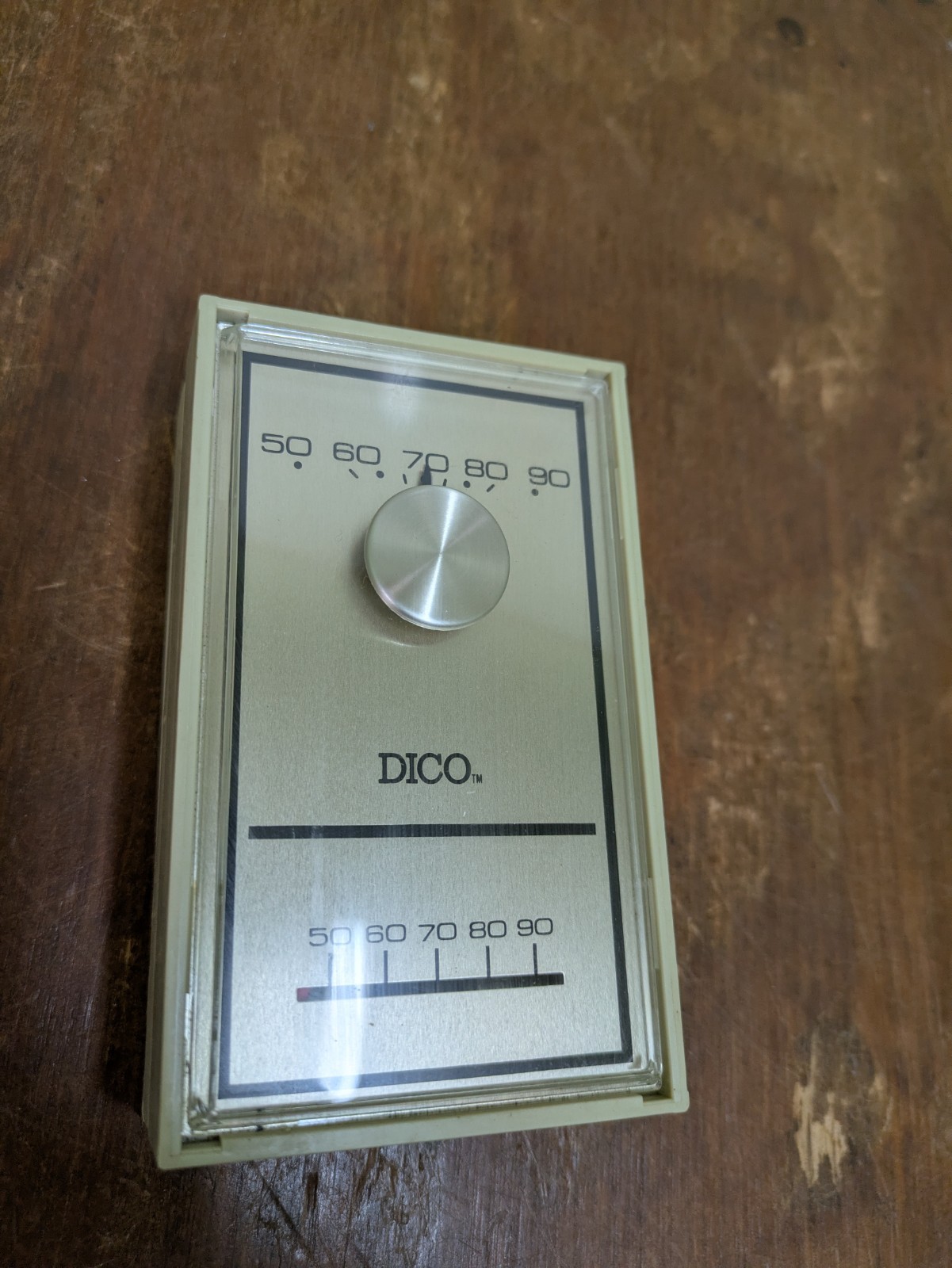 DICO Heat Cool Thermostat D1E56-477