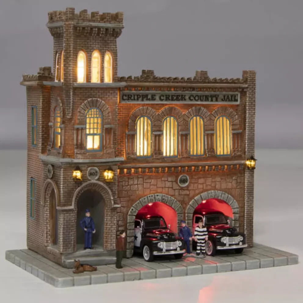 O Scale County Jail Building with Lit Interior/Exterior Police Vehicles Figures