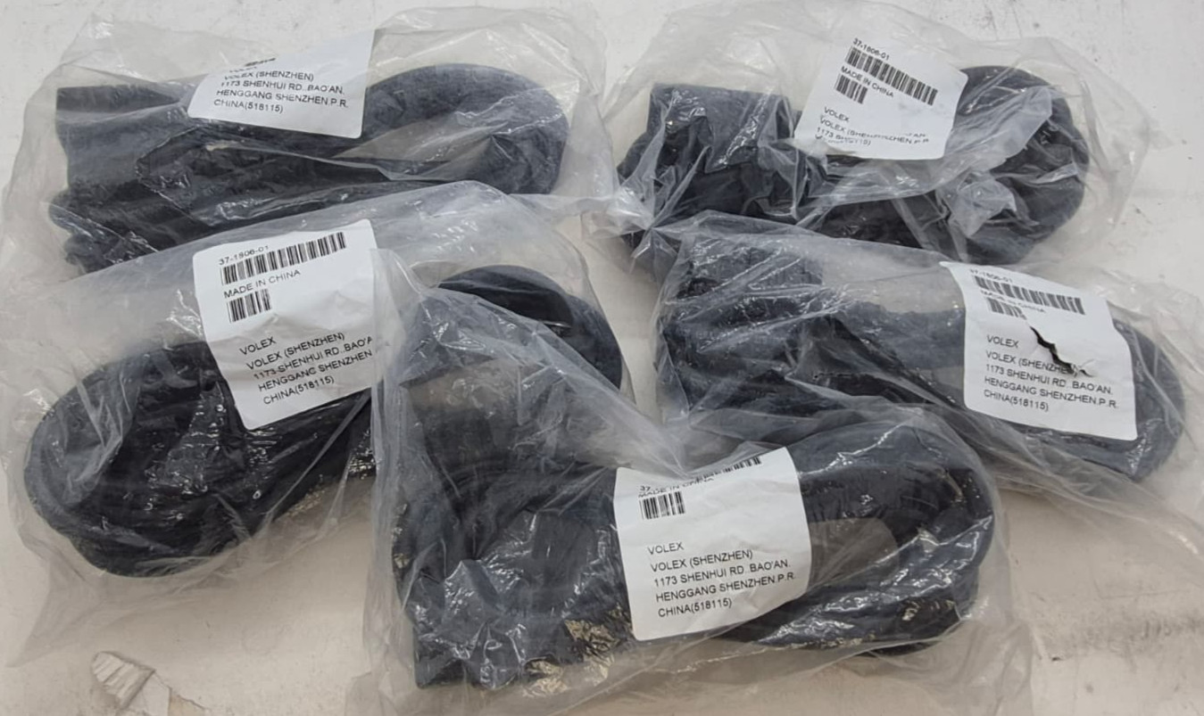 Lot of 5 New Volex 37-1806-01 C19 to C20 8 foot Extension power cable