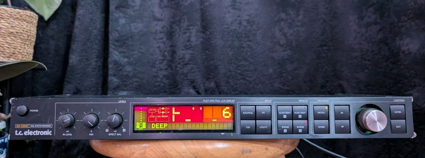 TC Electronic M-ONE   Effects Processor READ