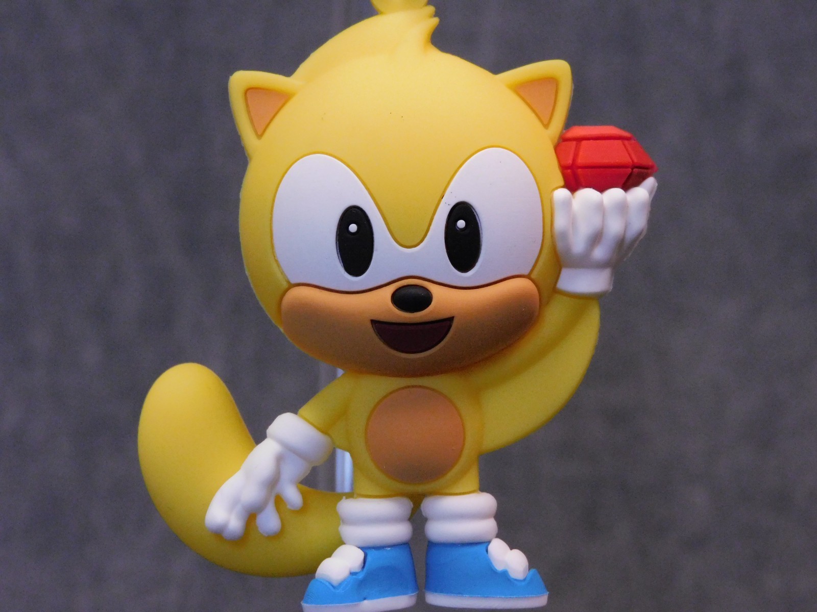Sonic NEW * Ray Clip * Blind Bag Series 6 Anniversary Key Chain Monogram