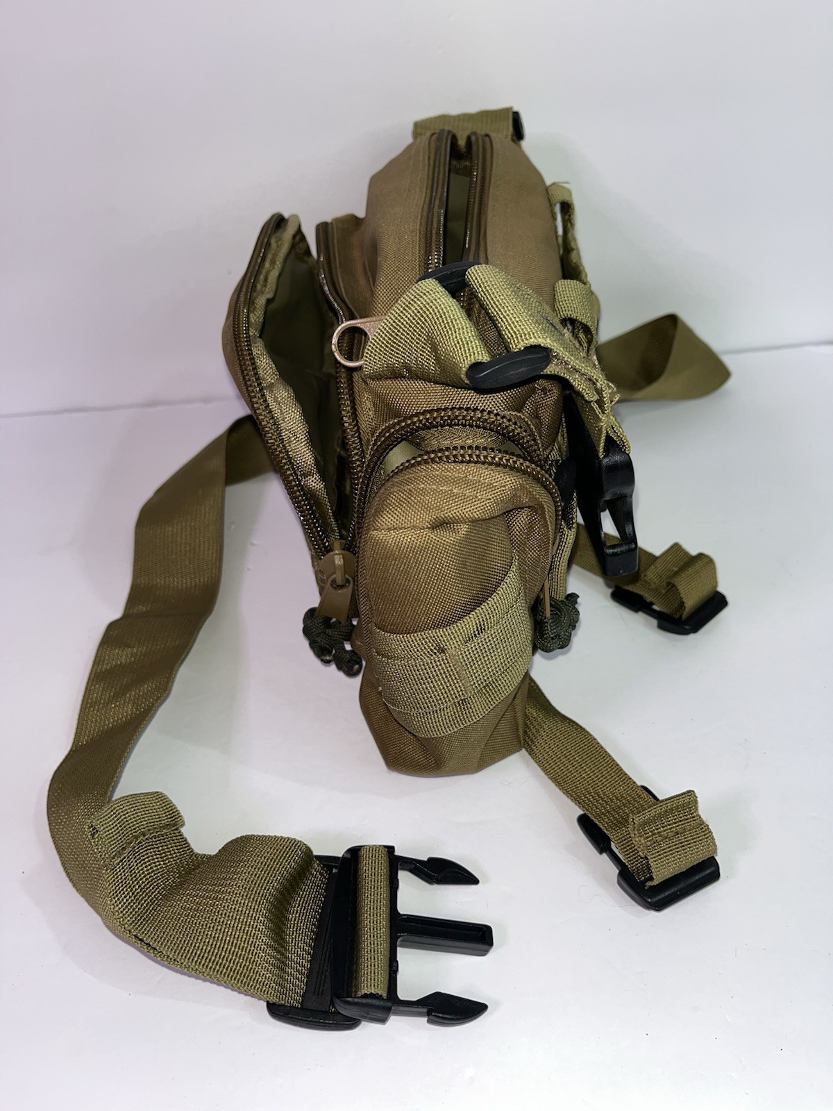 Outdoor Hydration Backpack Lightweight Hydration Pack with 3L Water Bladder
