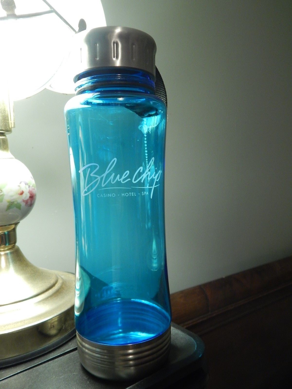 Blue Chip ~ Casino - Hotel - Spa (22oz) Blue_Chrome WATER BOTTLE ~ Las Vegas Ltd