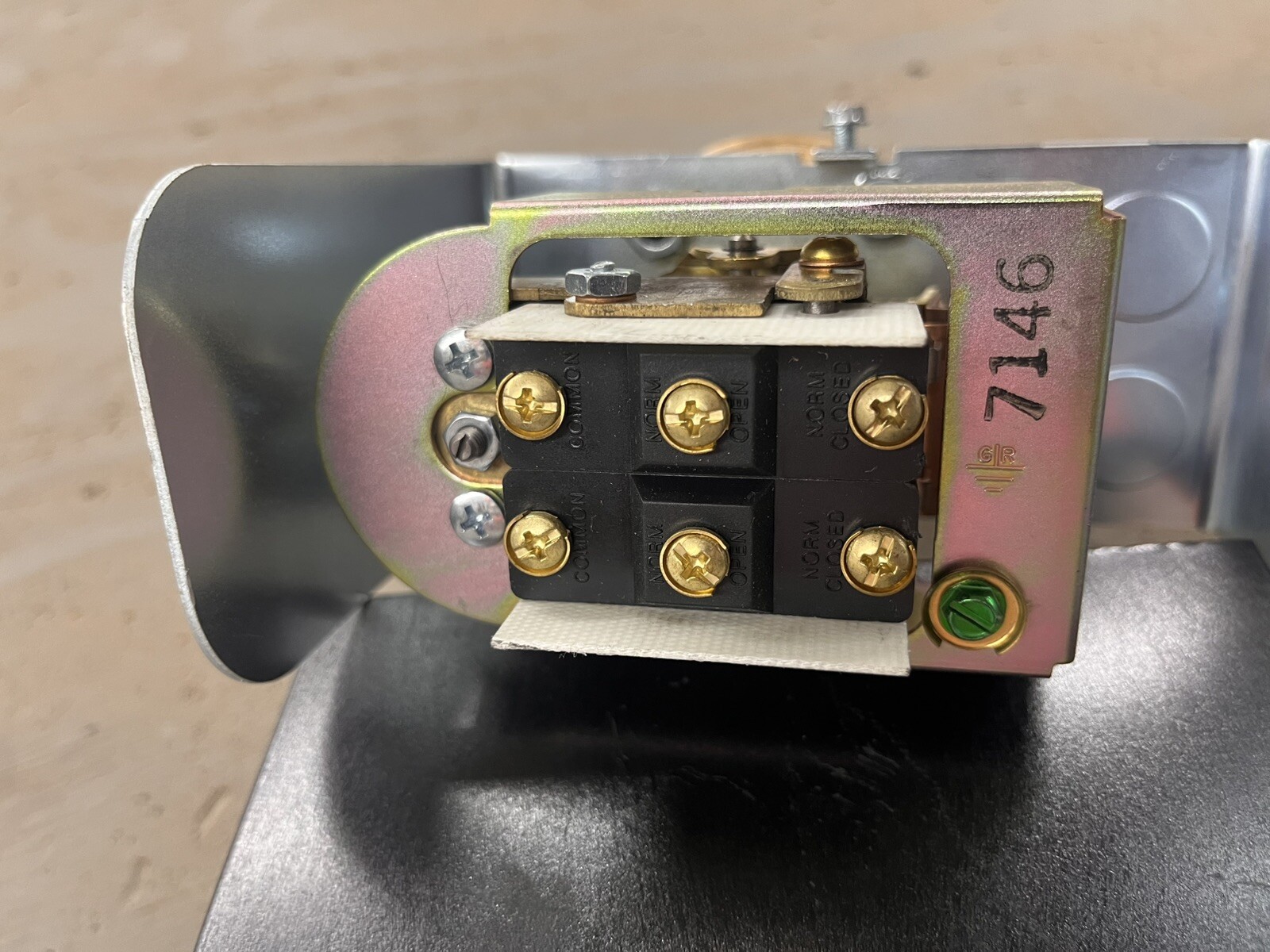Mcdonnell & Miller FS7-4D flow switch 203125 1-1/4