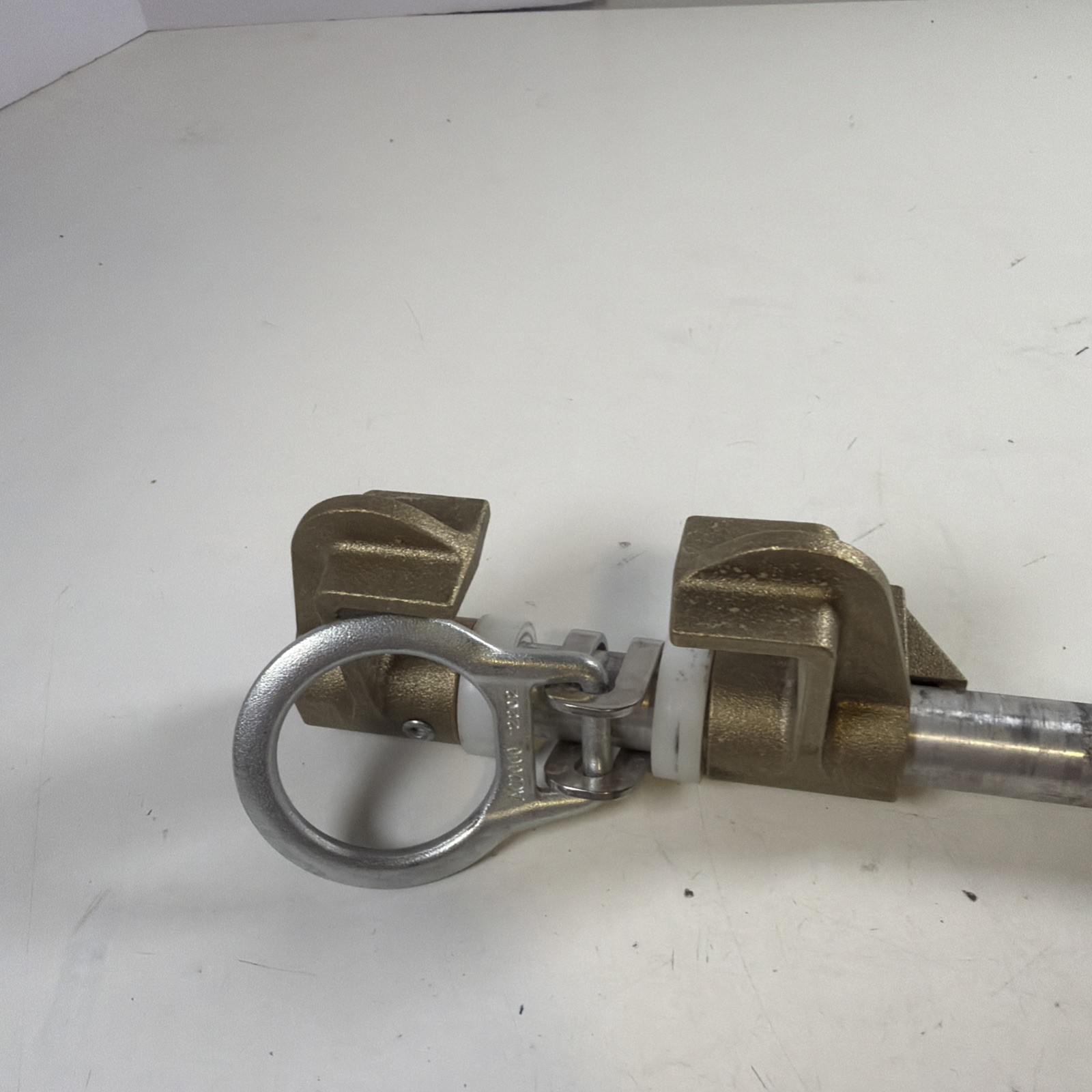 Guardian Fall Protection Beamer 2000+ Beam Anchor 3.5-14” Beam Width