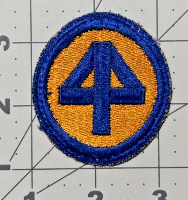 Off Uniform WW 2 US Army 44th Infantry Division Patch Inv# K1405